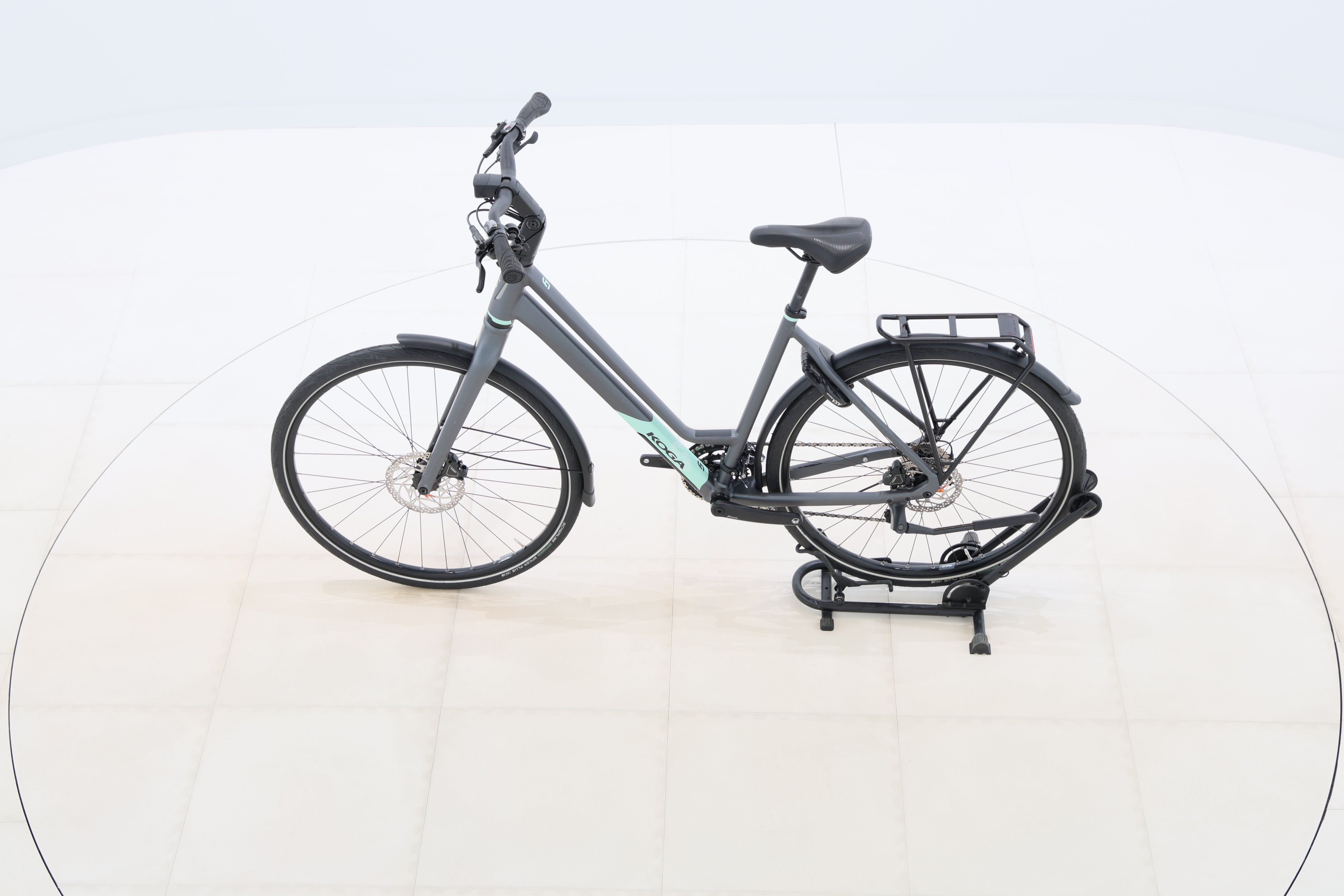 f6a1ace4-e015-401d-9e16-9ce37a05321b