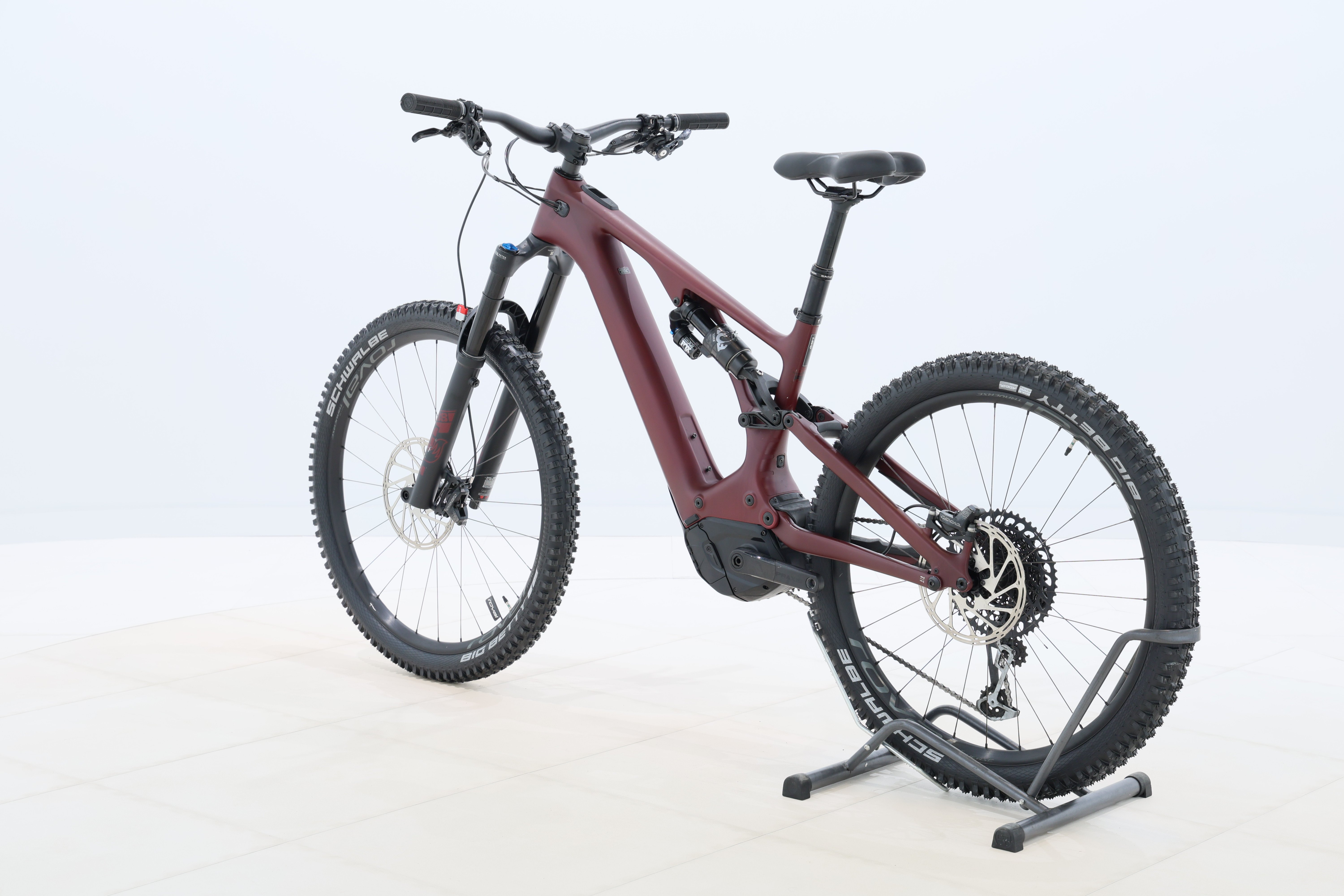 8a9a1da8-6914-41e3-b7cc-0859feb7e005