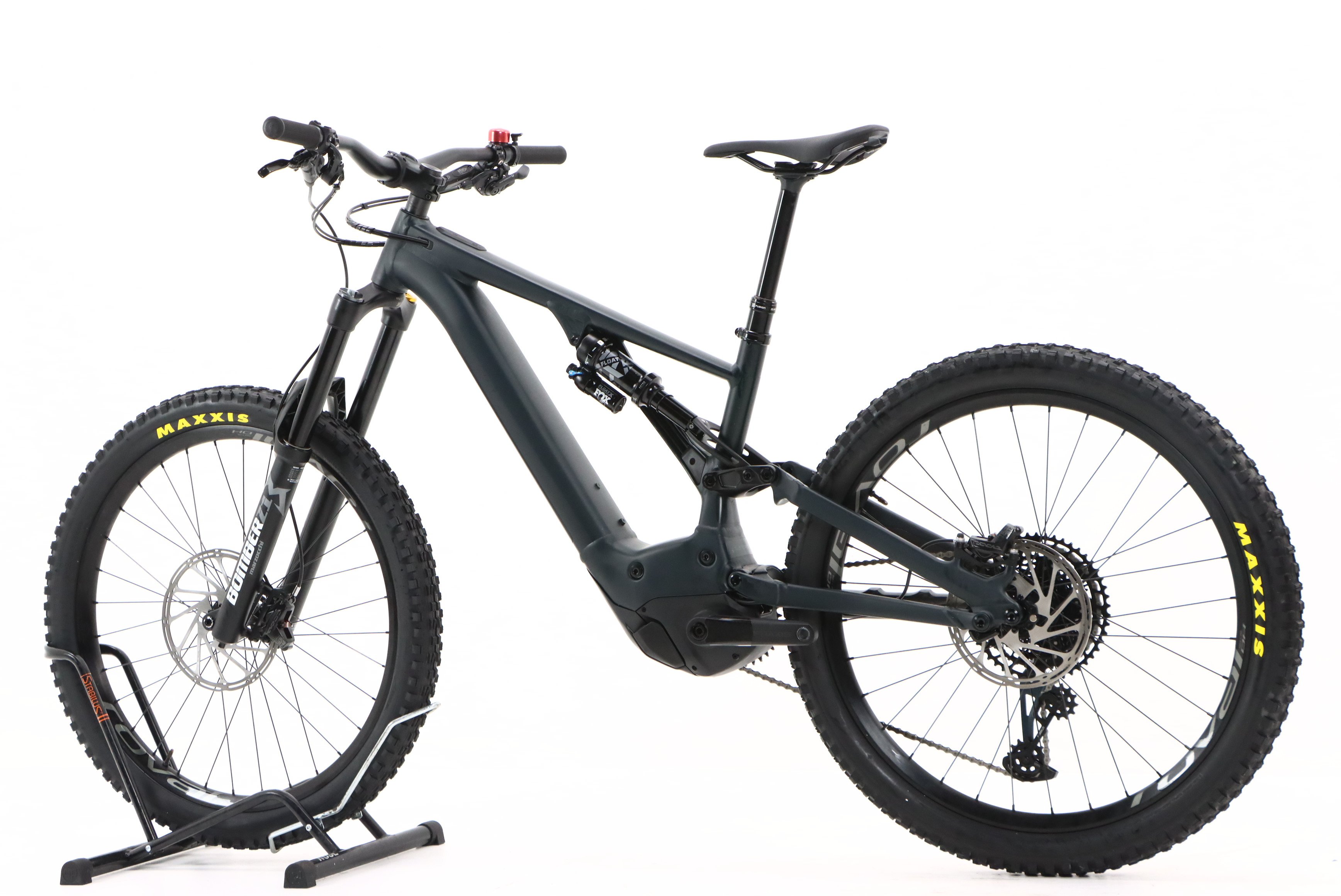 d64cf77d-8577-48ea-ab7a-7a8f3e9eab50