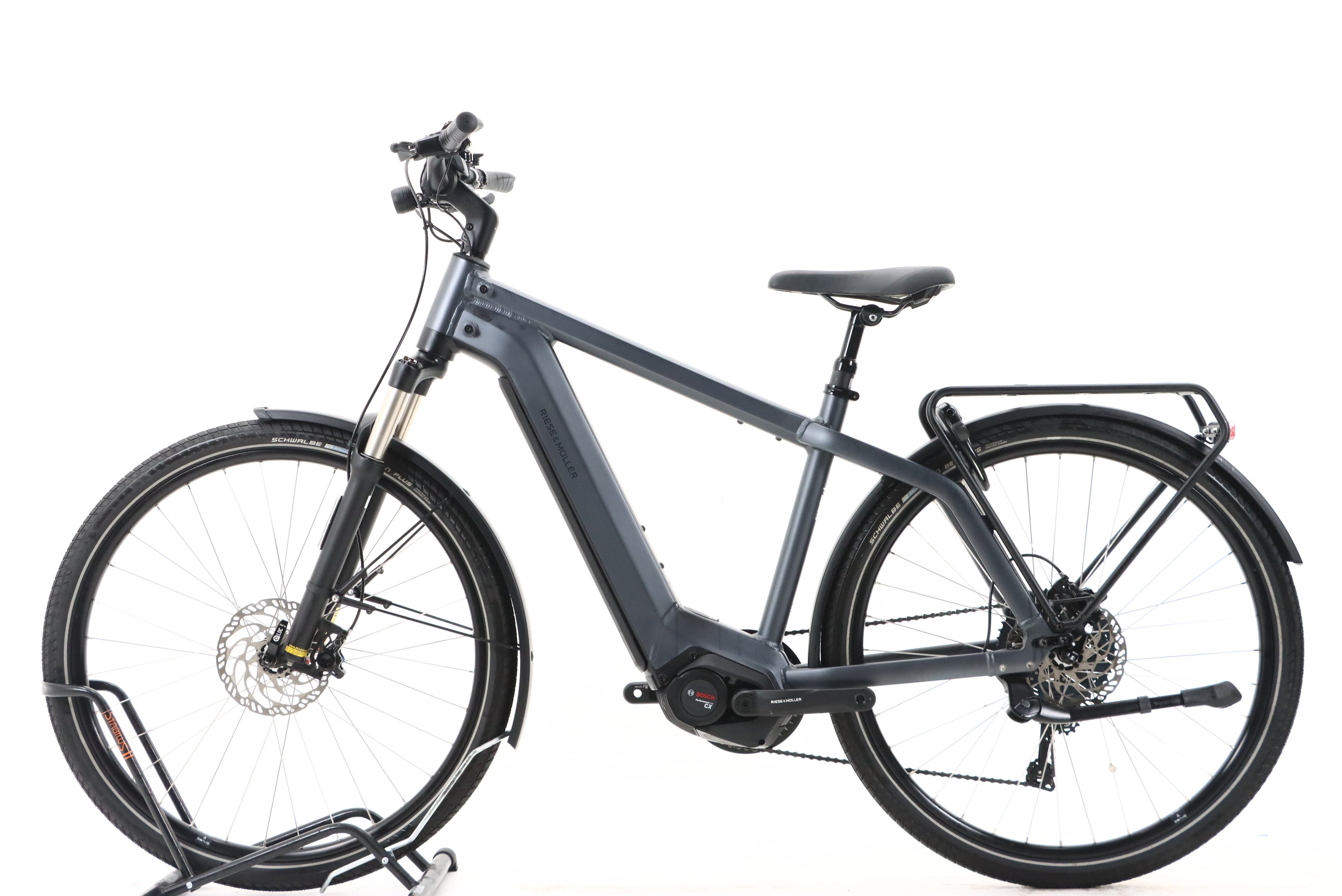 3b8d818c-703b-4c20-a552-044472903374