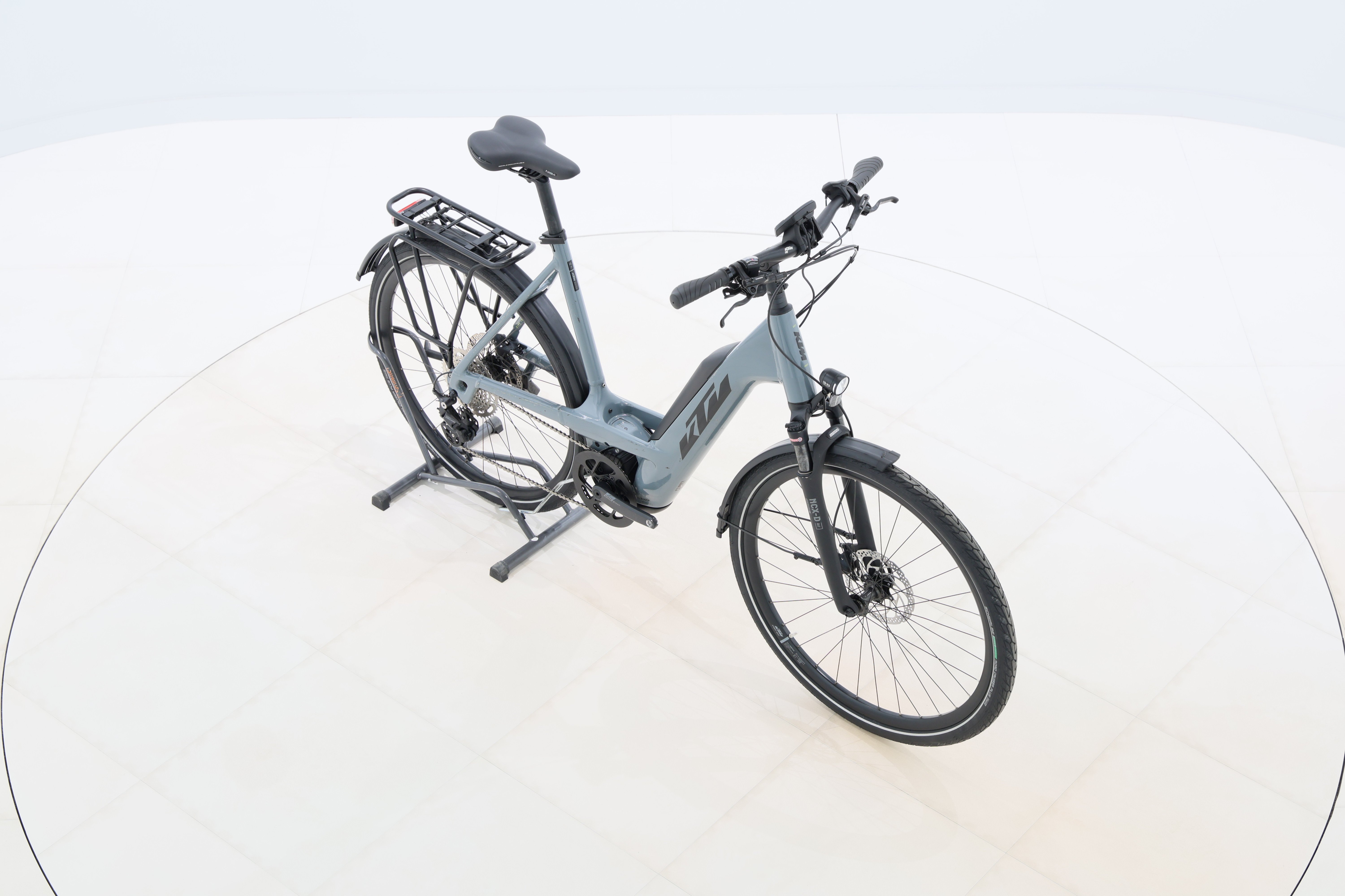 cdc3078e-d6bc-4c26-882d-53a011bf94b9