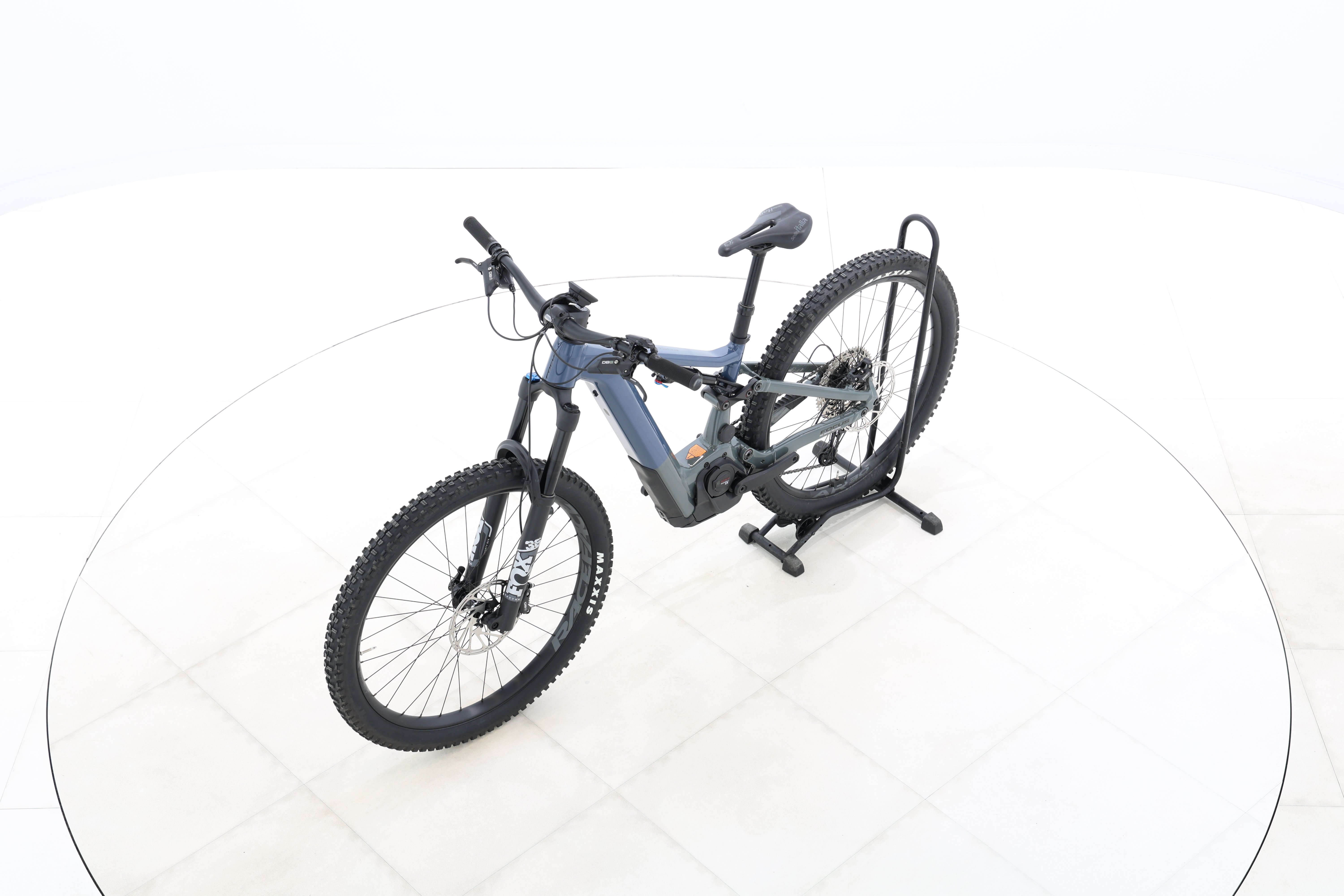 8813c82c-db7a-43d1-8358-ebee2a812a61