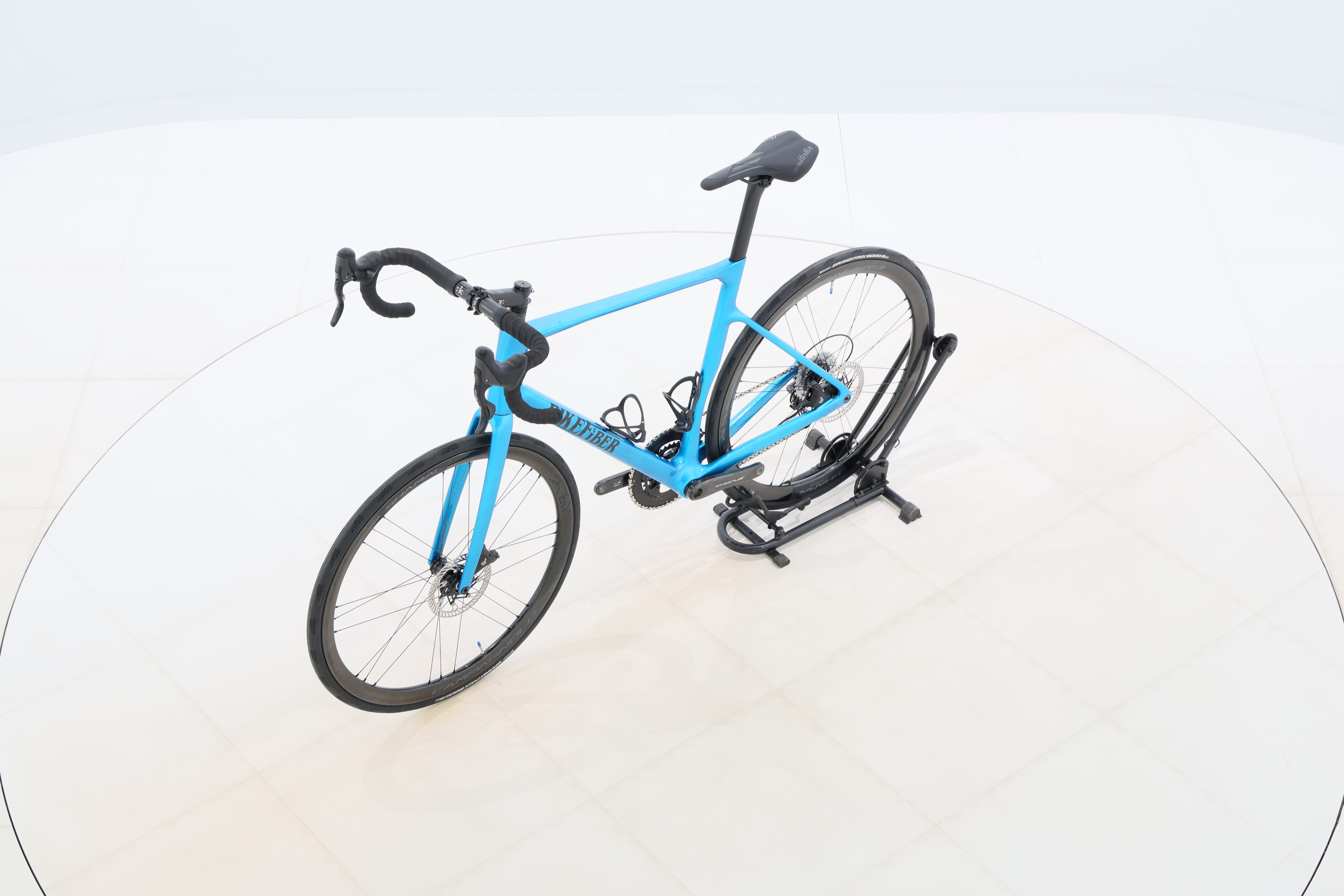 cb2b08b8-357b-4a8b-ae32-2ad087e0d5bb