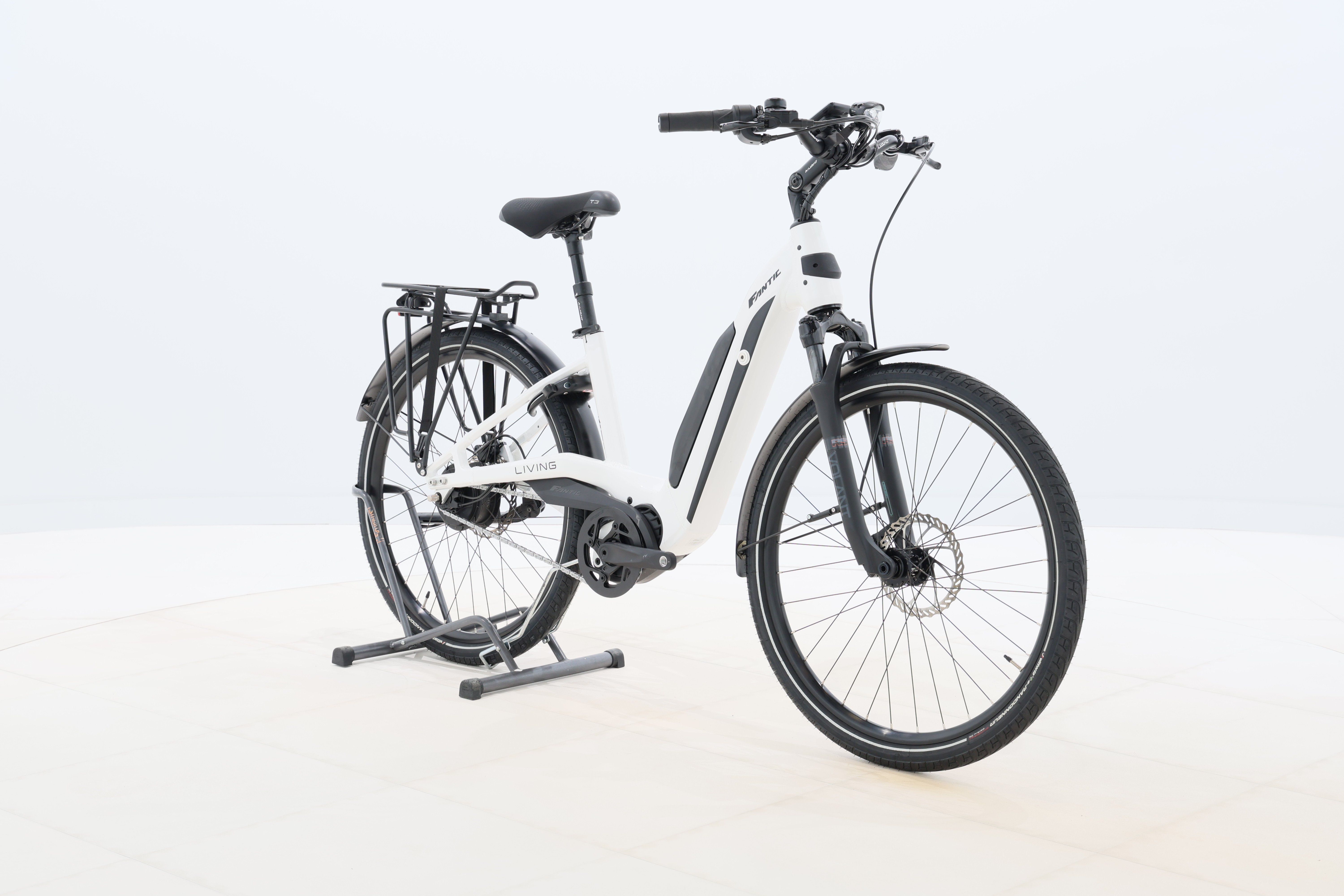 a698e9d2-1d68-4eed-8e8e-c861af3b2018