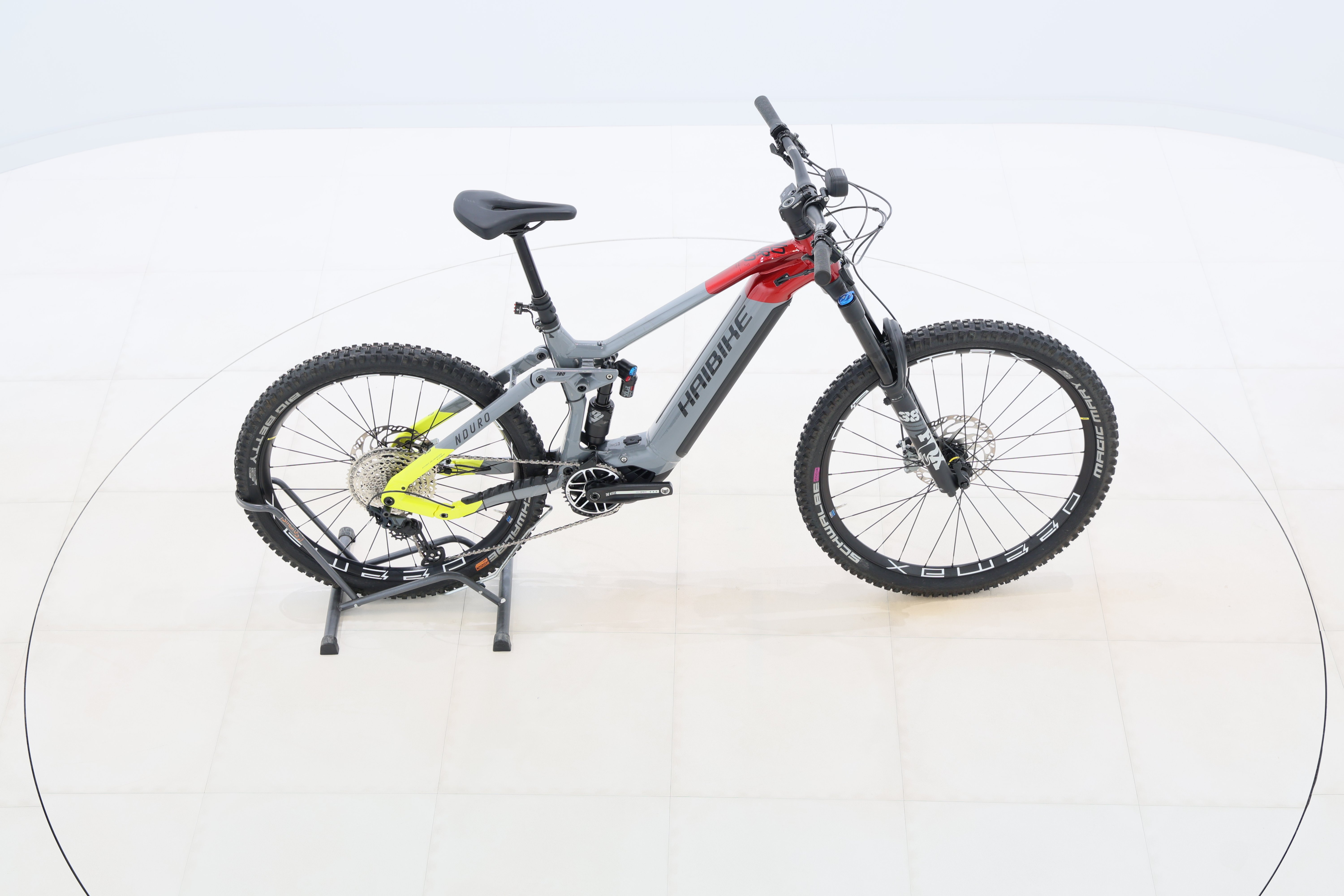 1913b9af-06f5-40b5-a795-e6559bc2187d