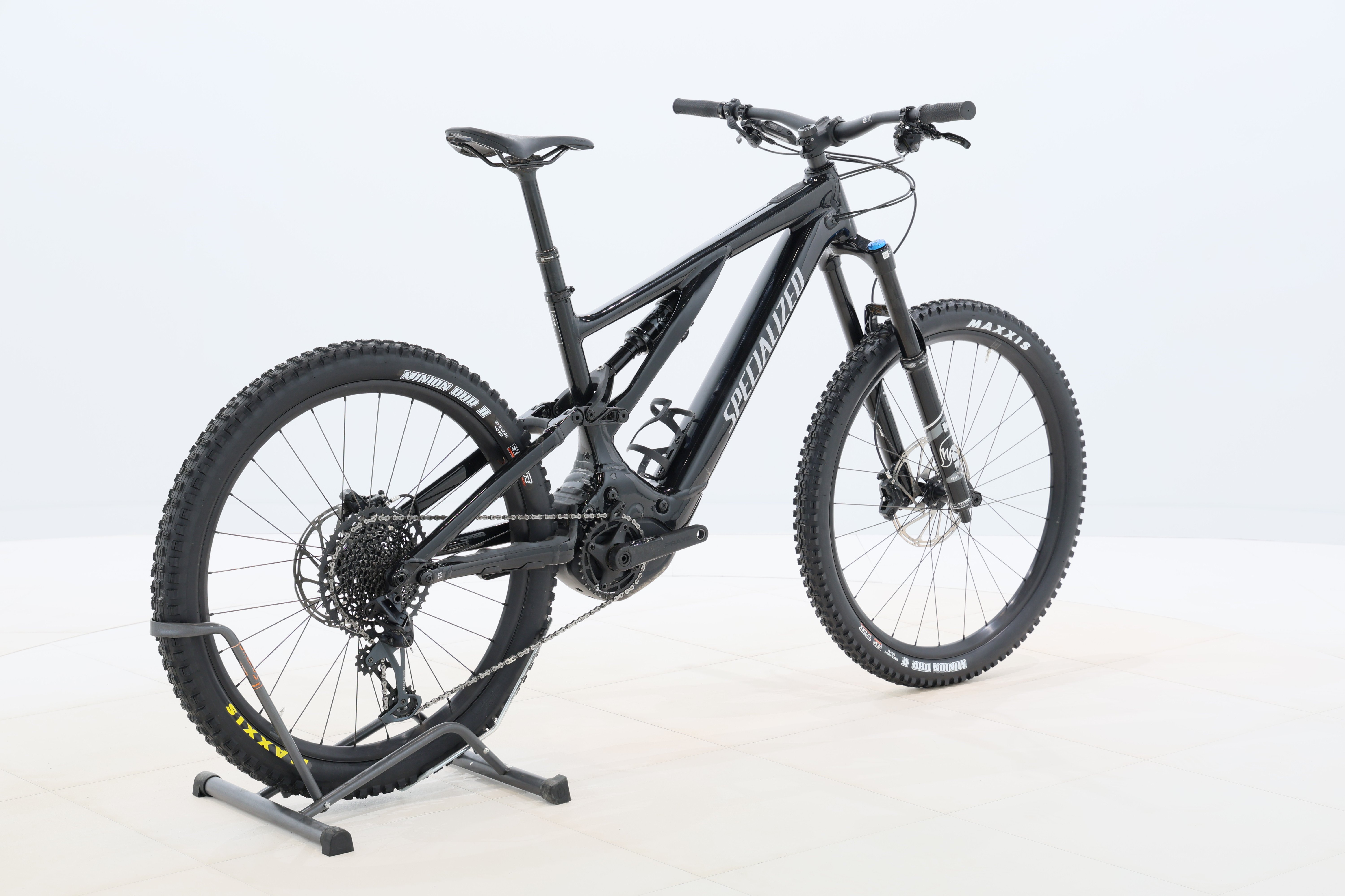 8015823a-d1c7-41ba-b701-c0b771a18bb1