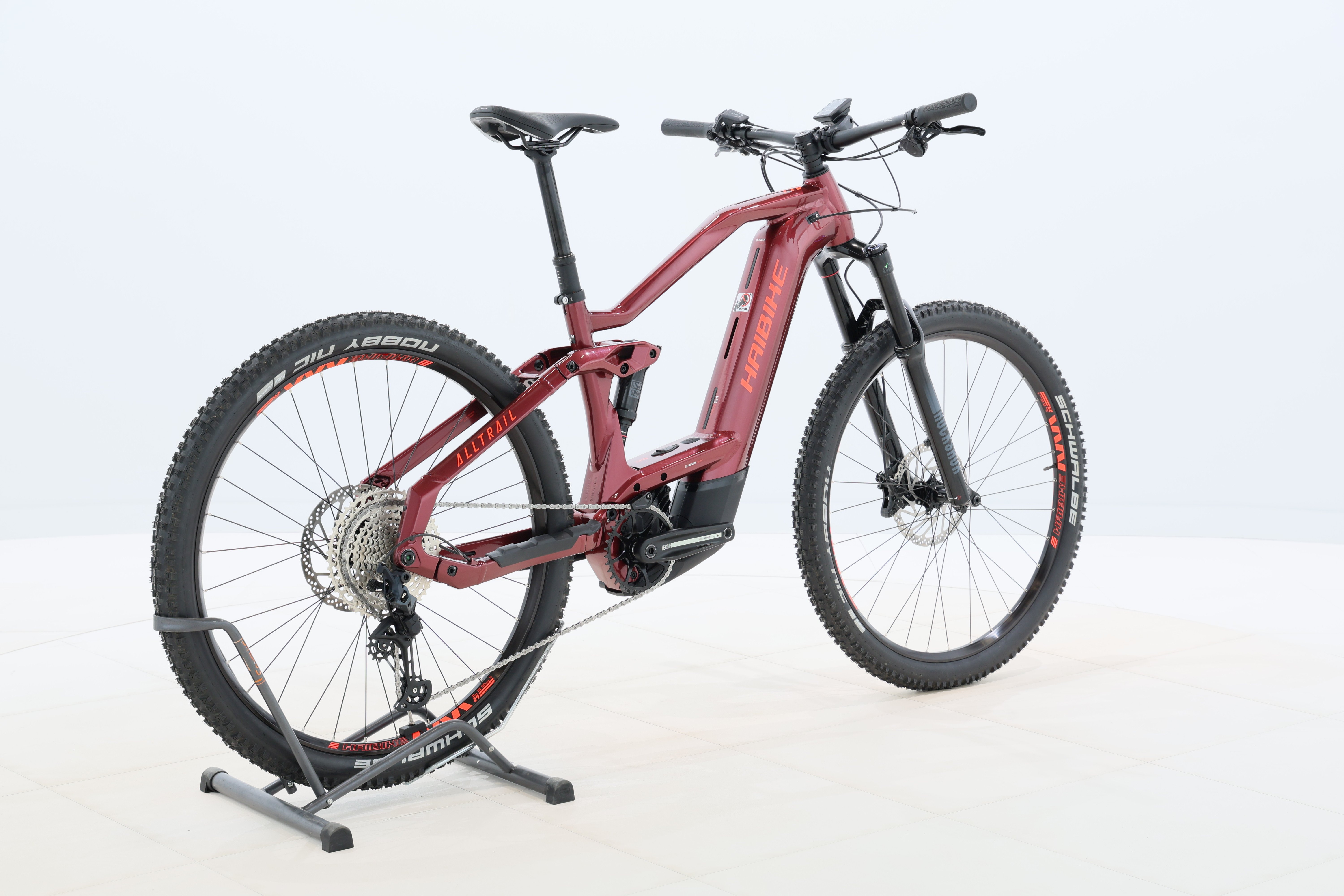 e12bfbf5-8f04-4995-9714-af94fefc8e7c