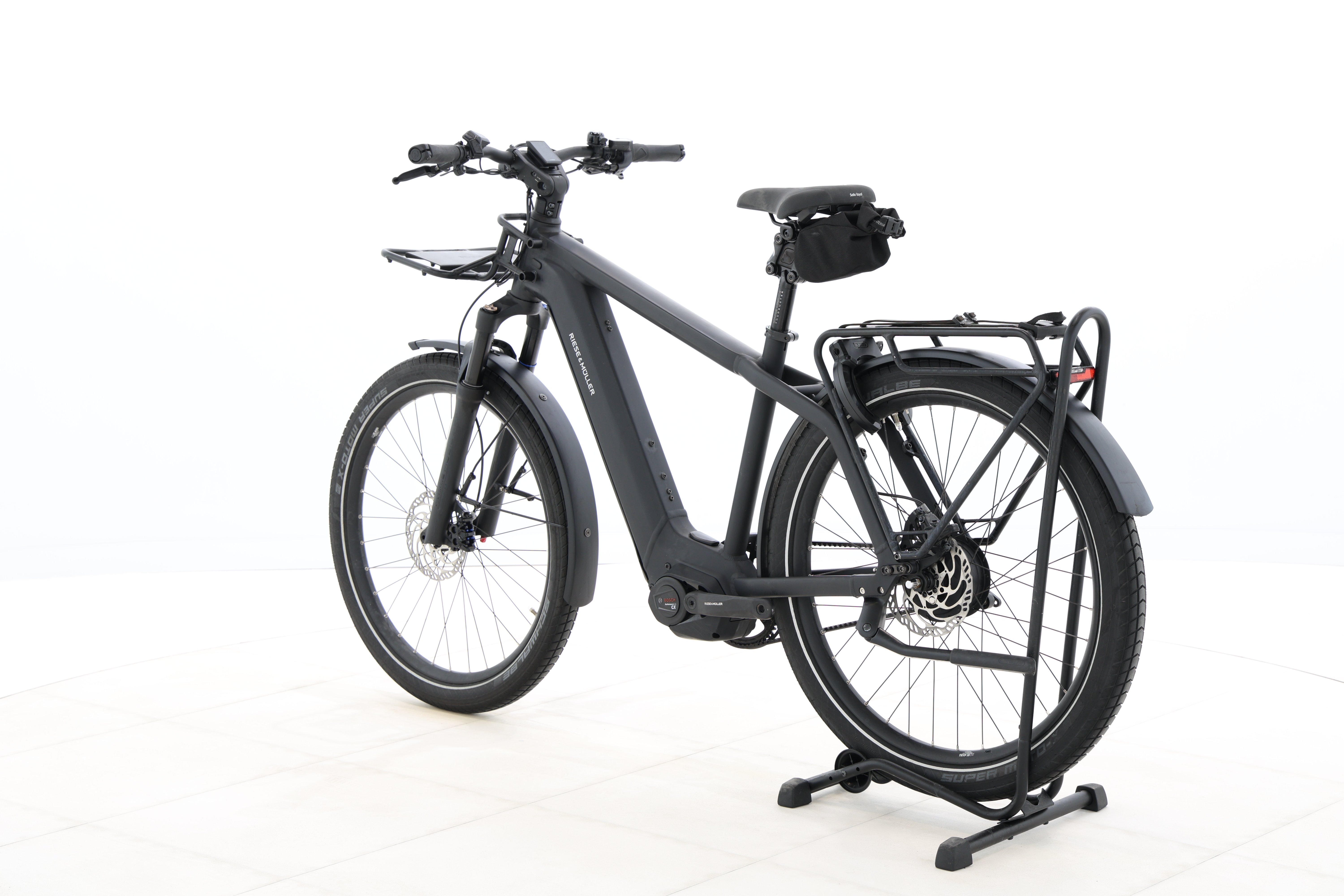 d827bb59-c5e0-4875-8267-0eb74e27e9aa