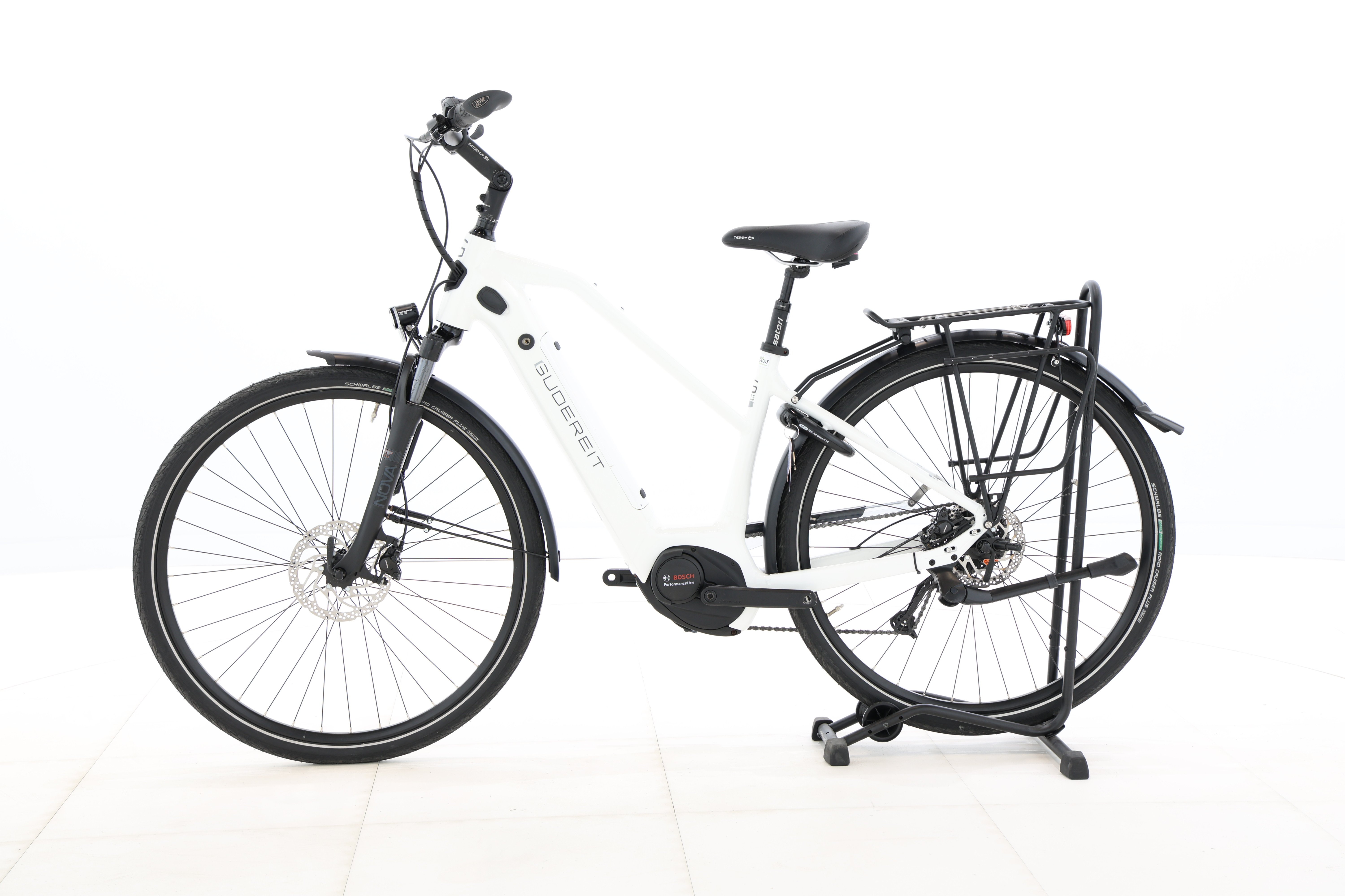 f02d9943-372e-4dcc-baf6-b7896cc6e686