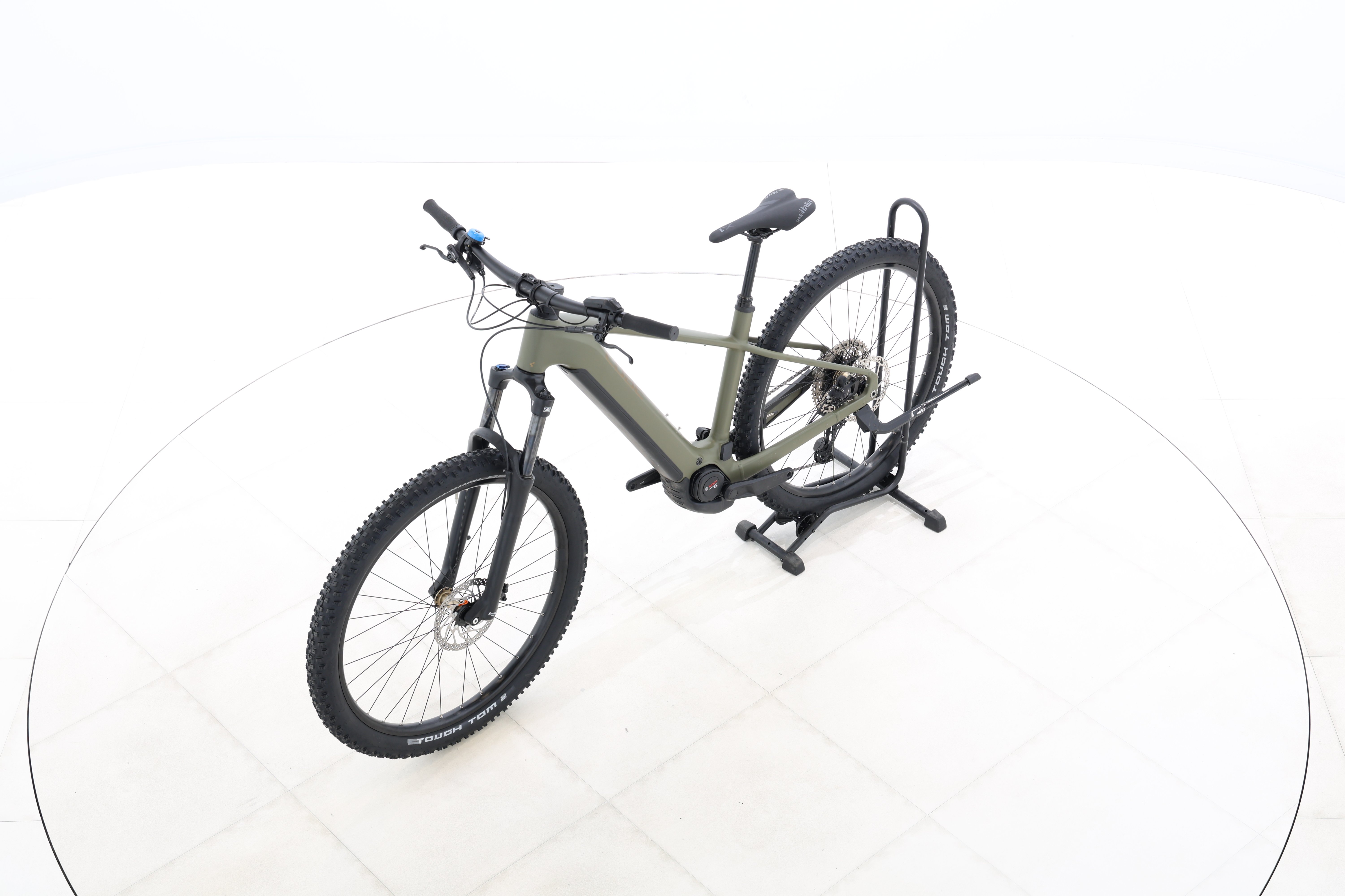 d9526389-8f4b-4de2-b353-b3f85c8269e9