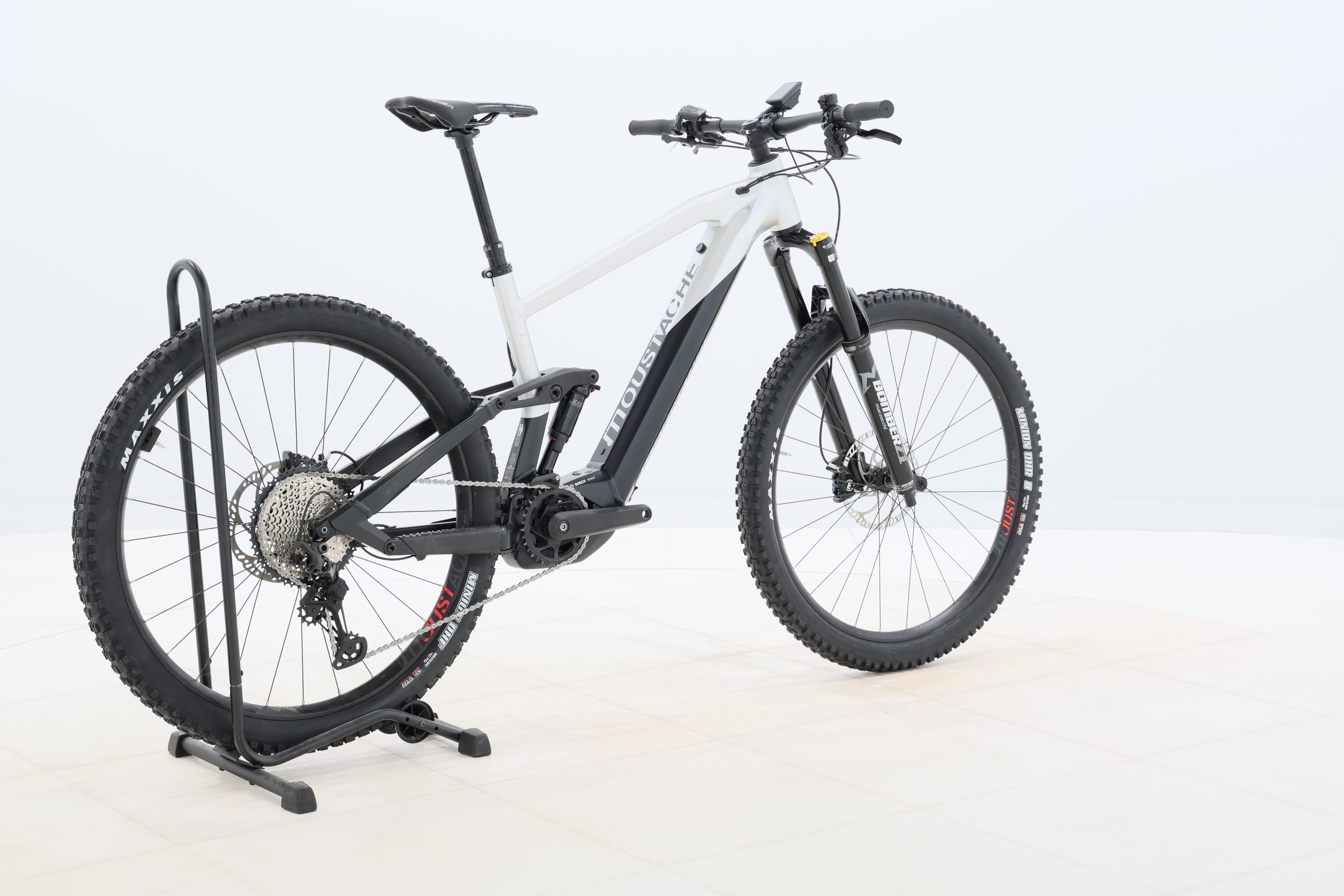 d6cf9d1e-9919-4722-8b1e-1e3e9d42b280