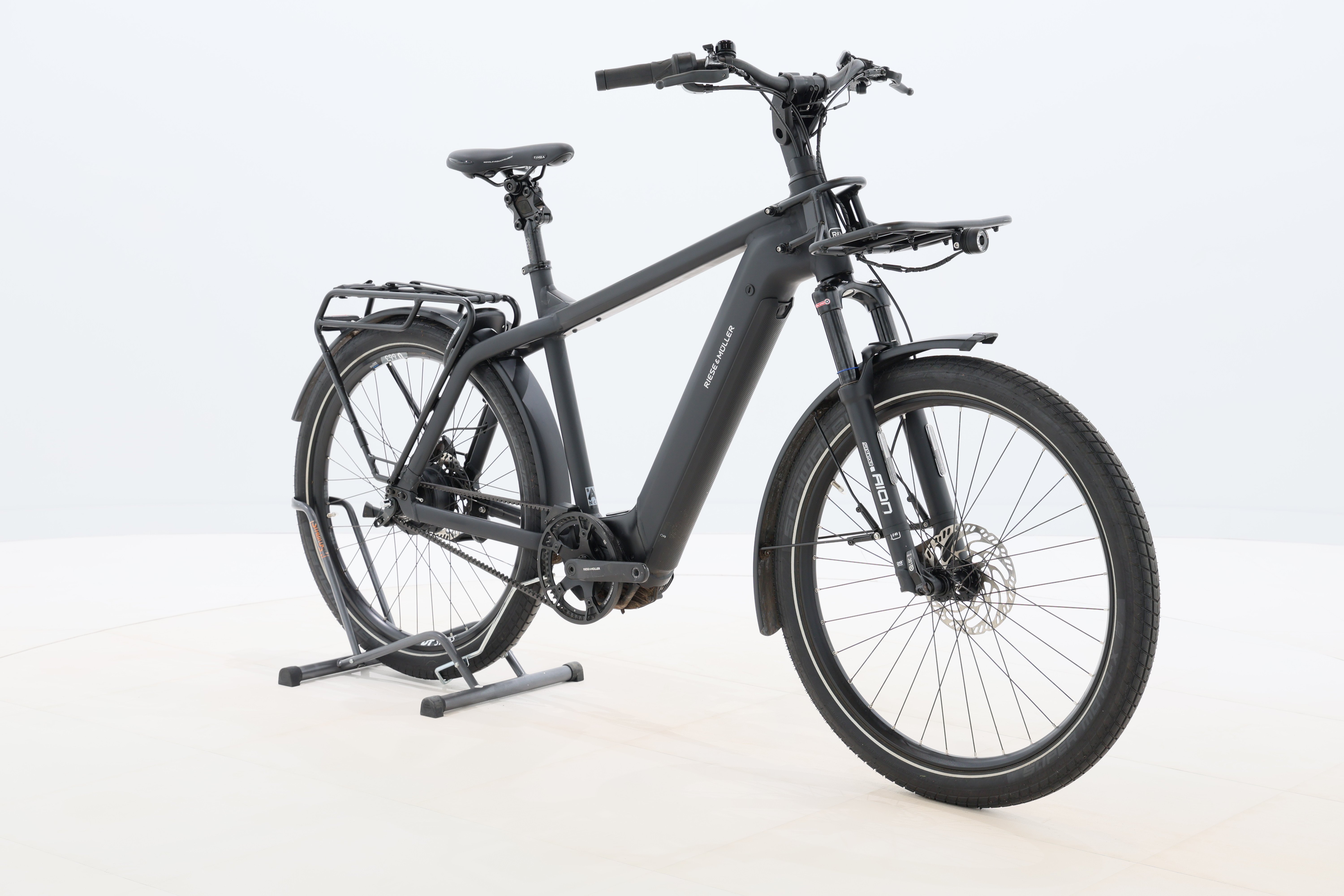 b3678237-acef-40e9-8cb0-b540c93095a4