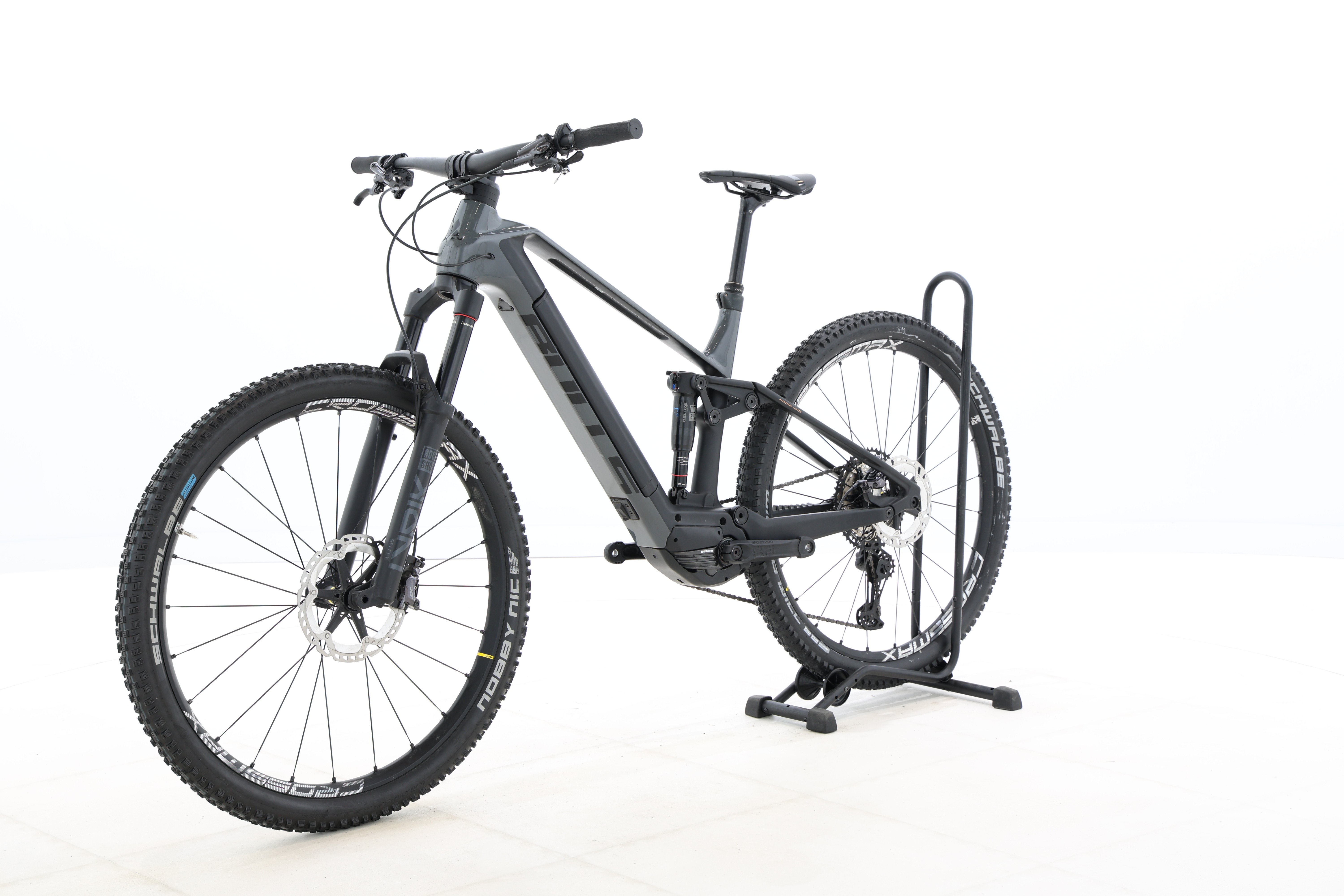 23367b69-cd66-467f-9338-a700e7efb4d8