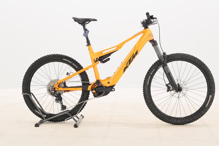 KTM MACINA KAPOHO 8973 2025