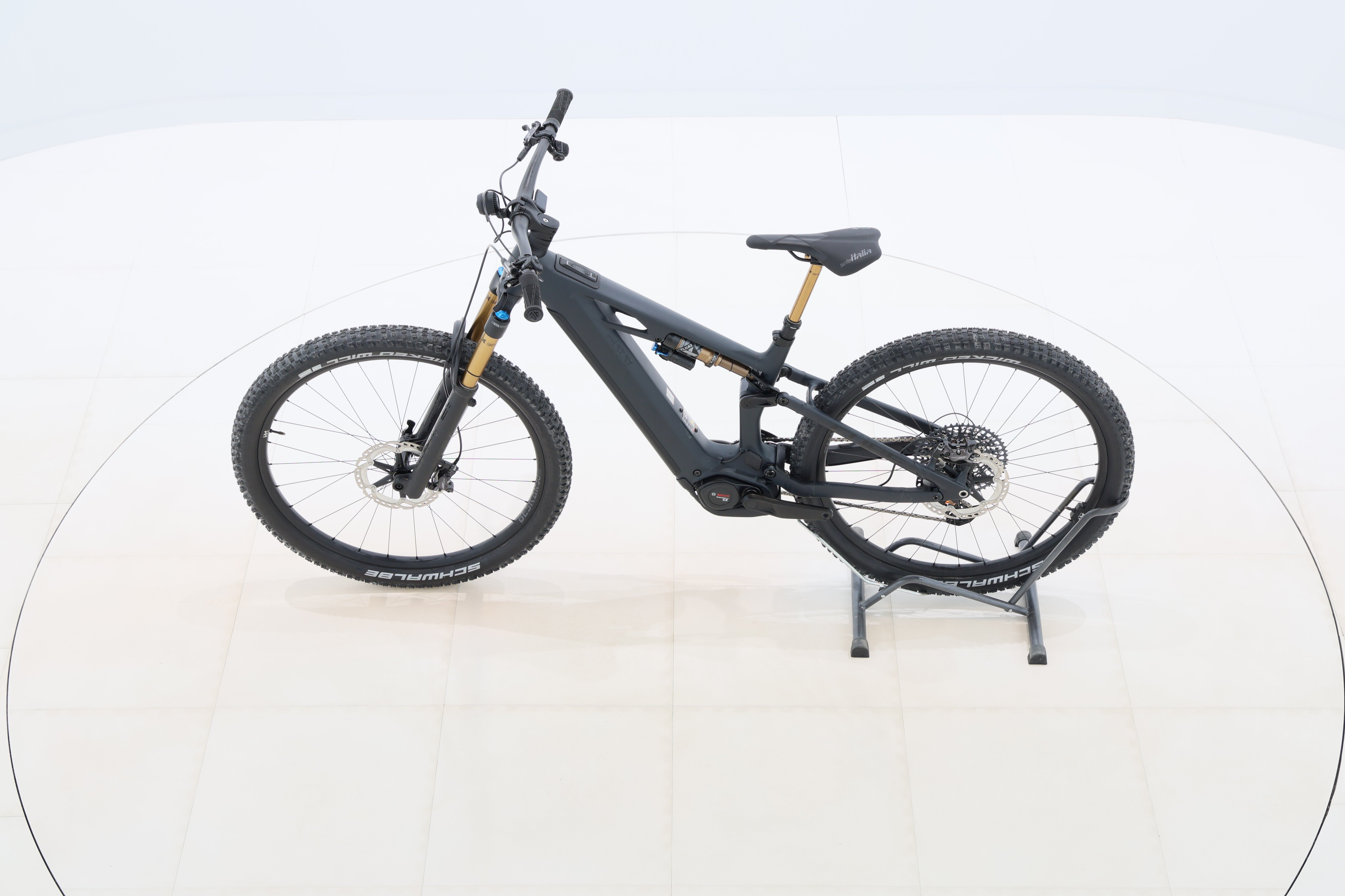 ccdba281-f195-4ffe-a407-4db1c63e5f89