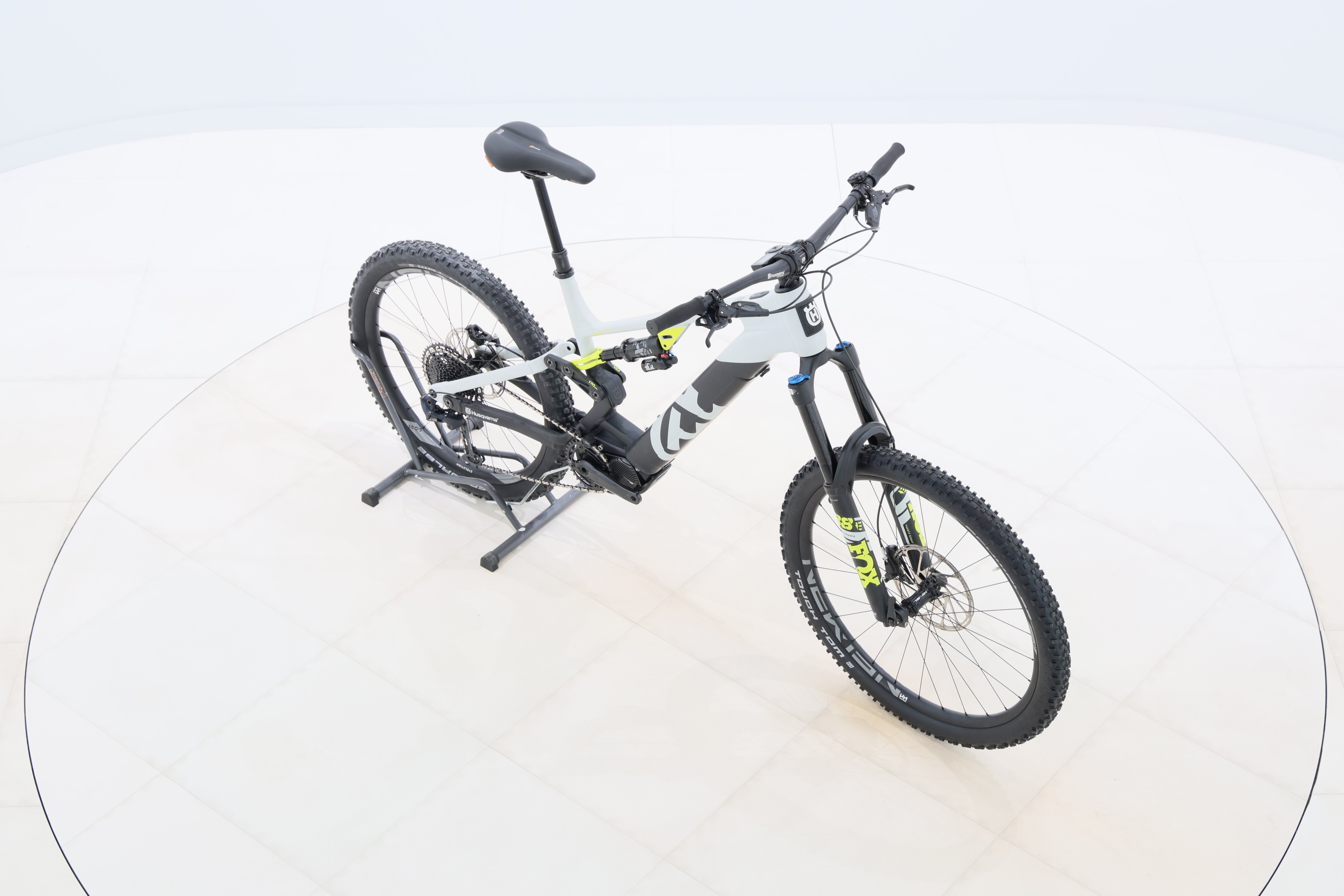 17c2dfa6-25c4-4d8f-8e07-0faee0dd3084