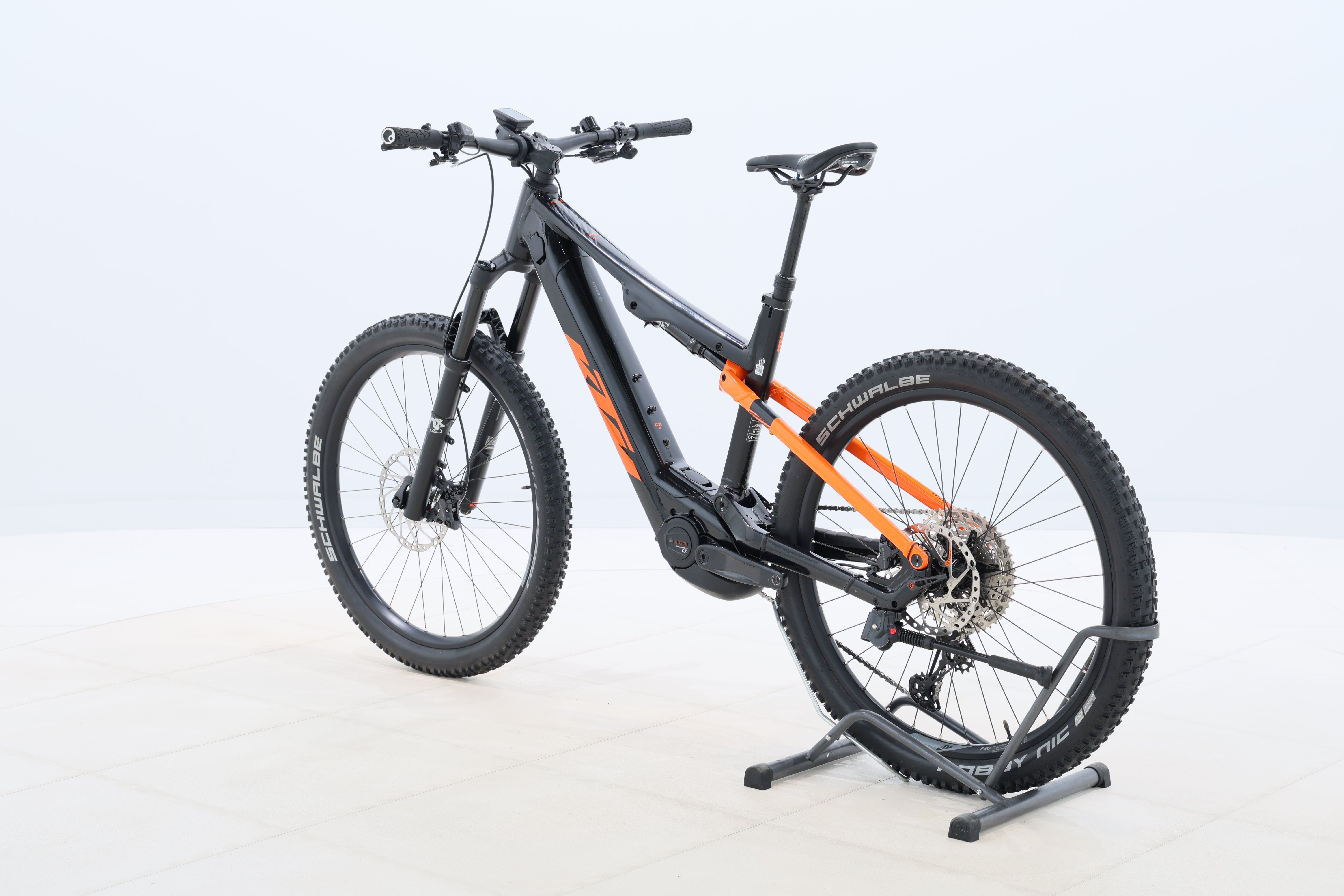 2f92ed03-628b-413f-a7bc-4745237ff1d6