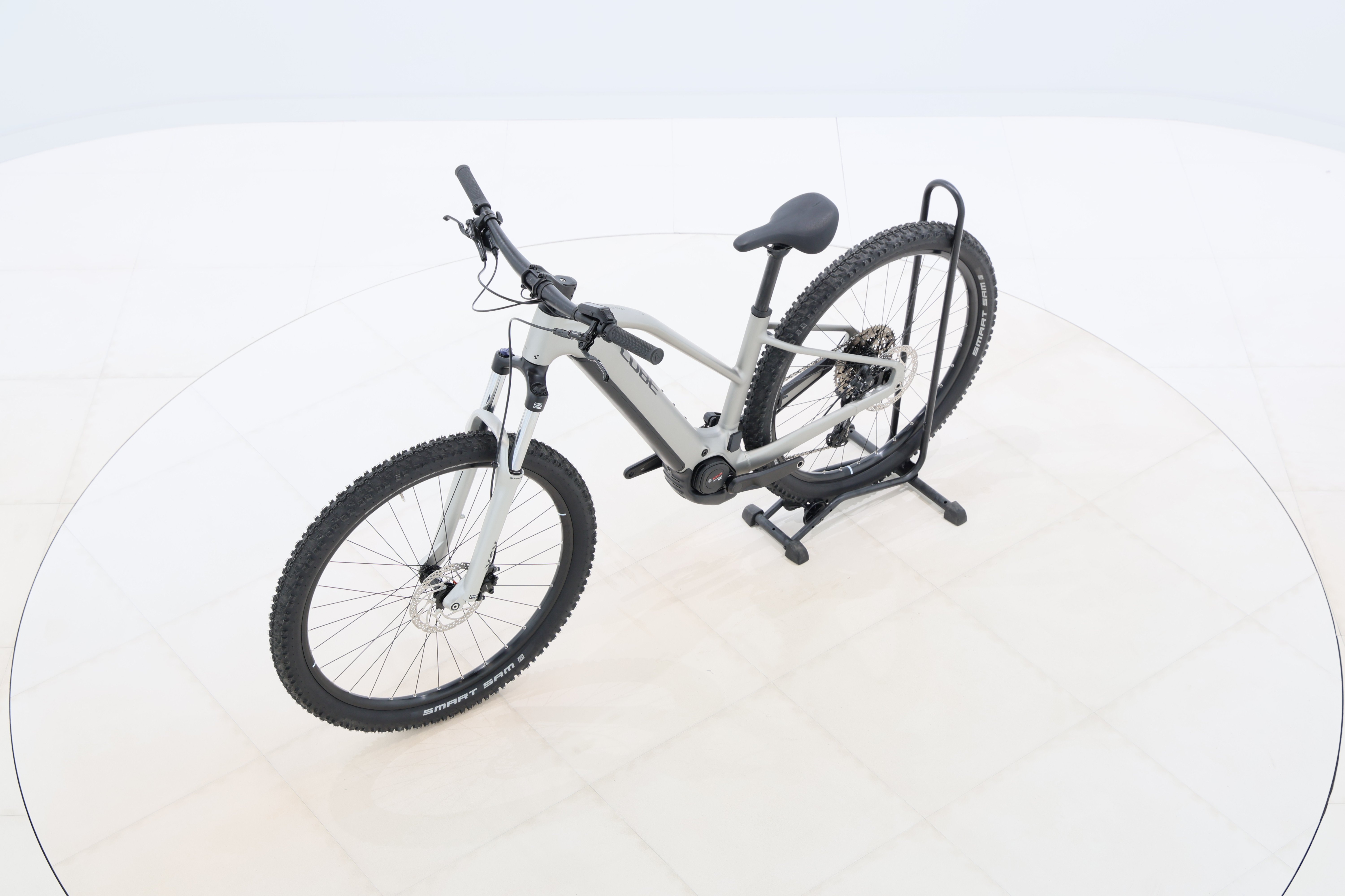 f6d932bc-4aeb-4127-8c68-c8234f84e66b