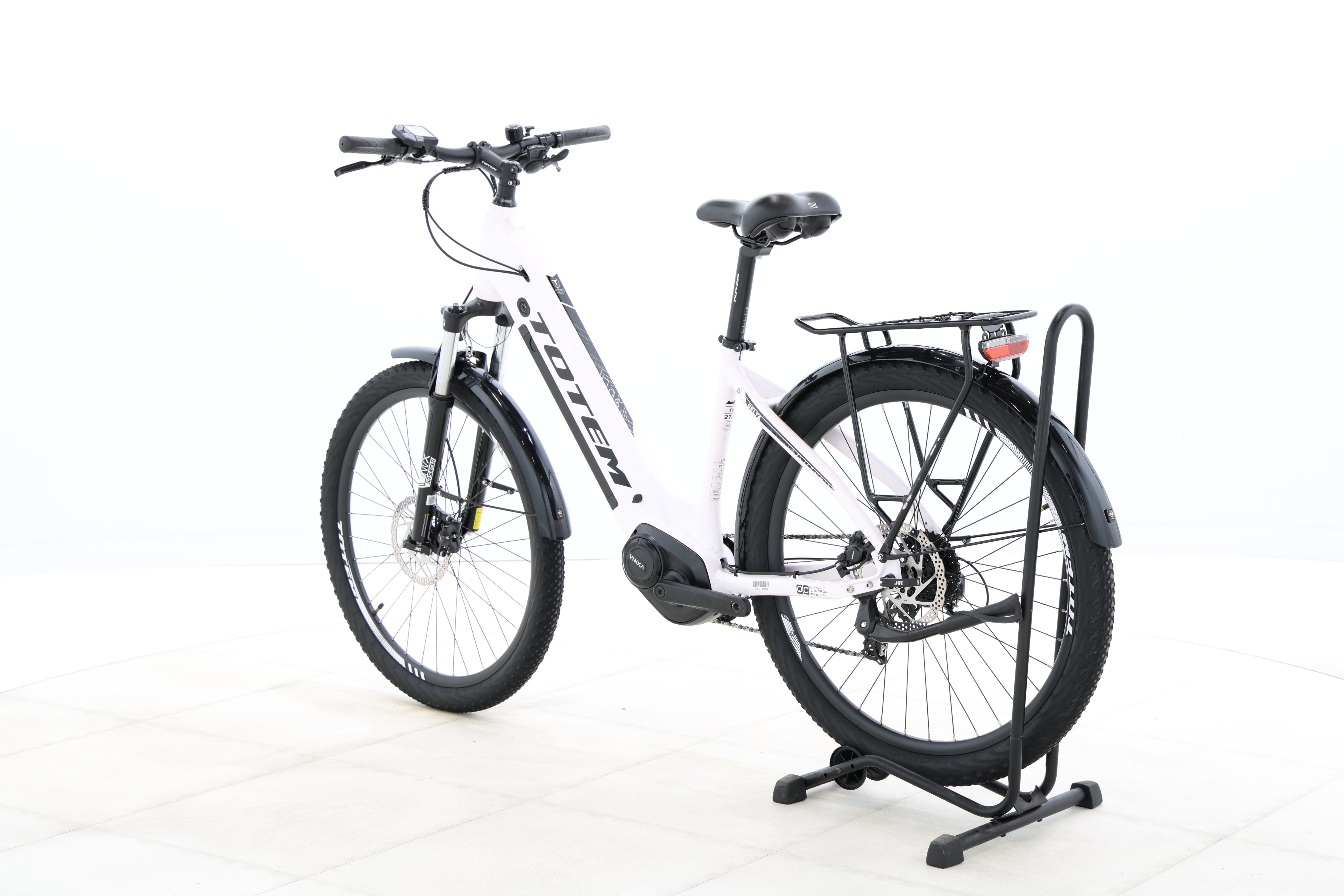 702cfd9d-3d3e-400b-a6a3-a1de33a793d1