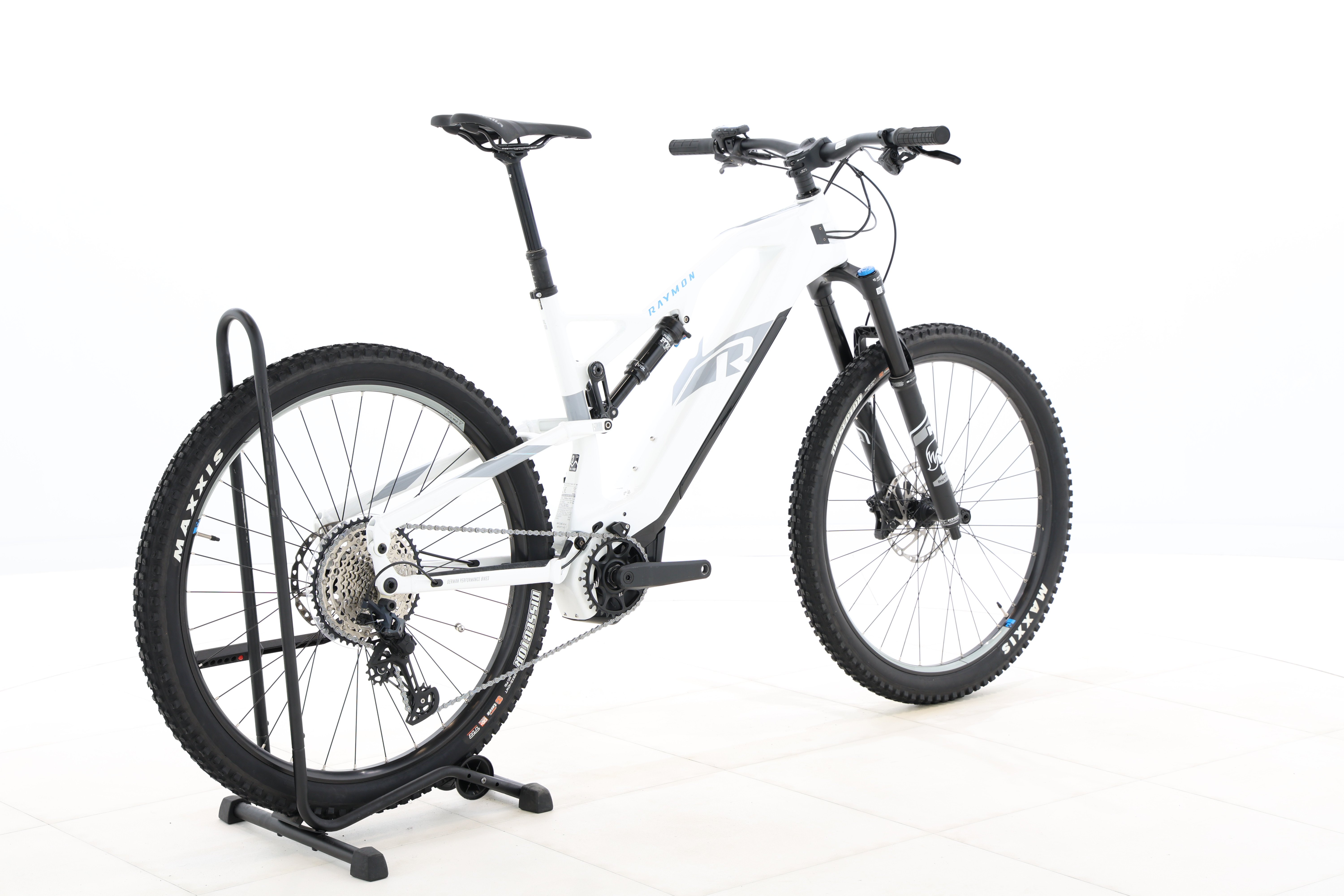 a0ceb826-bfd0-400a-8cda-95018c791f07