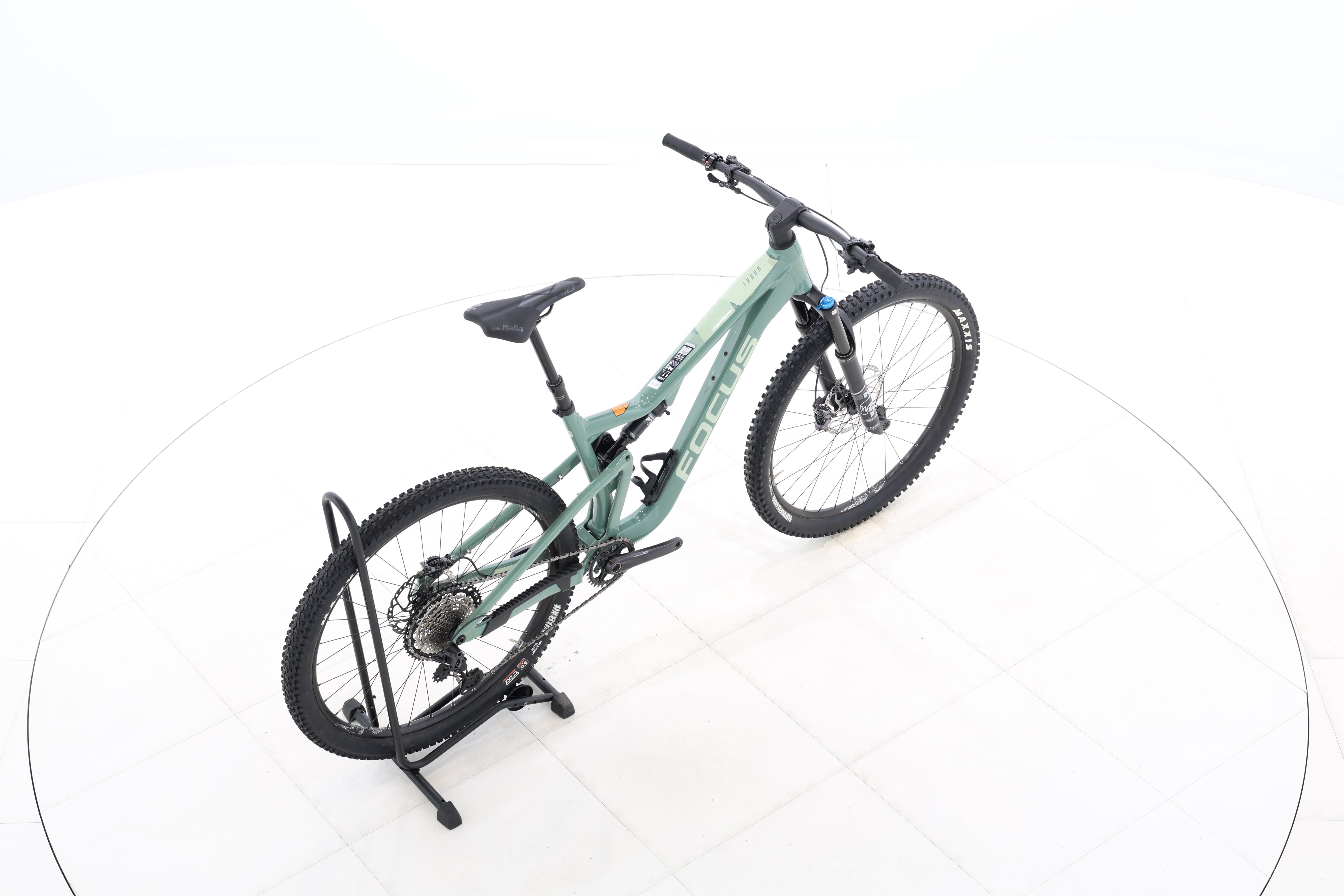 0a079daa-f189-42e3-b272-6e9e4e559948