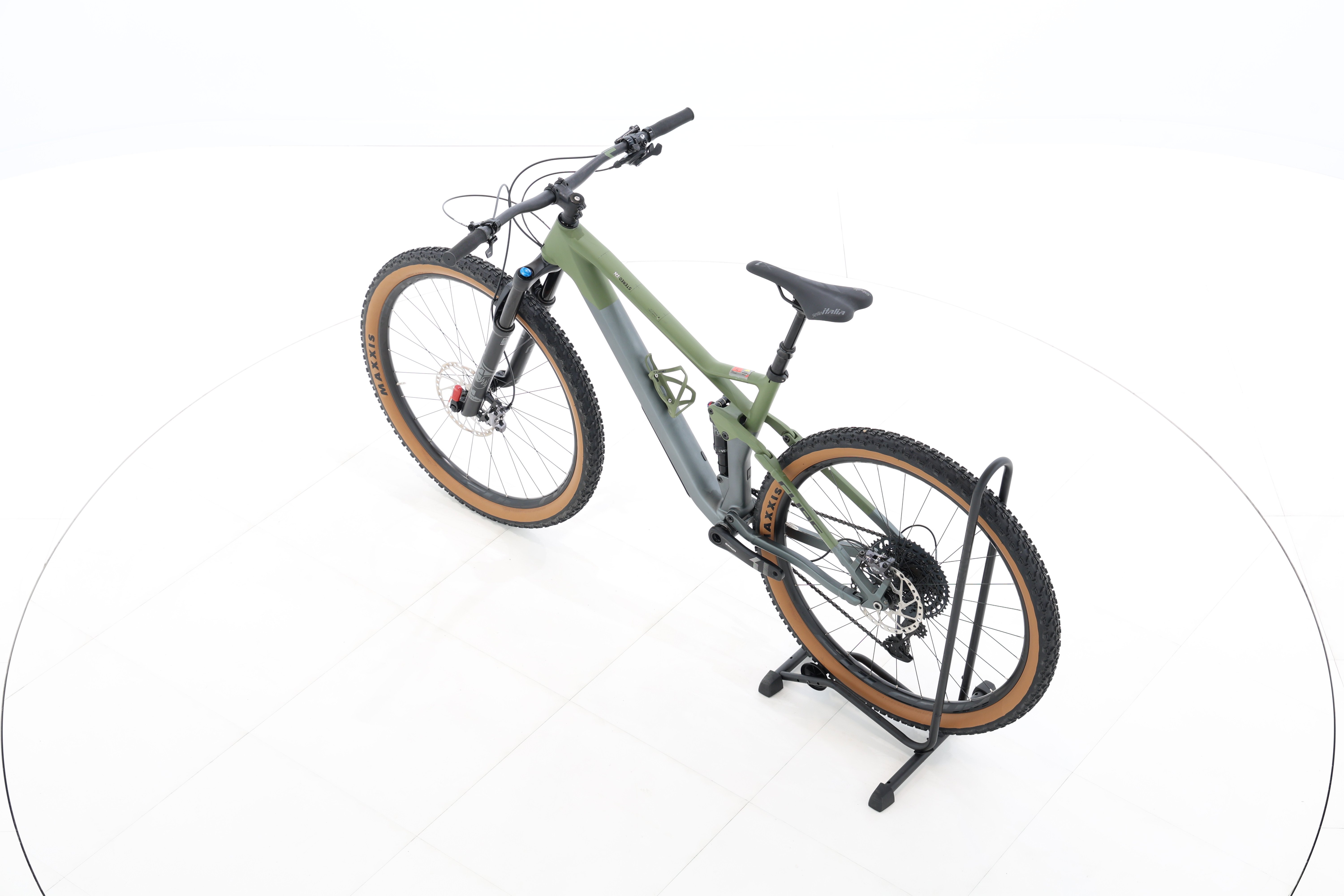 fe31a28e-74a6-4df0-8391-0018d6b3ce38