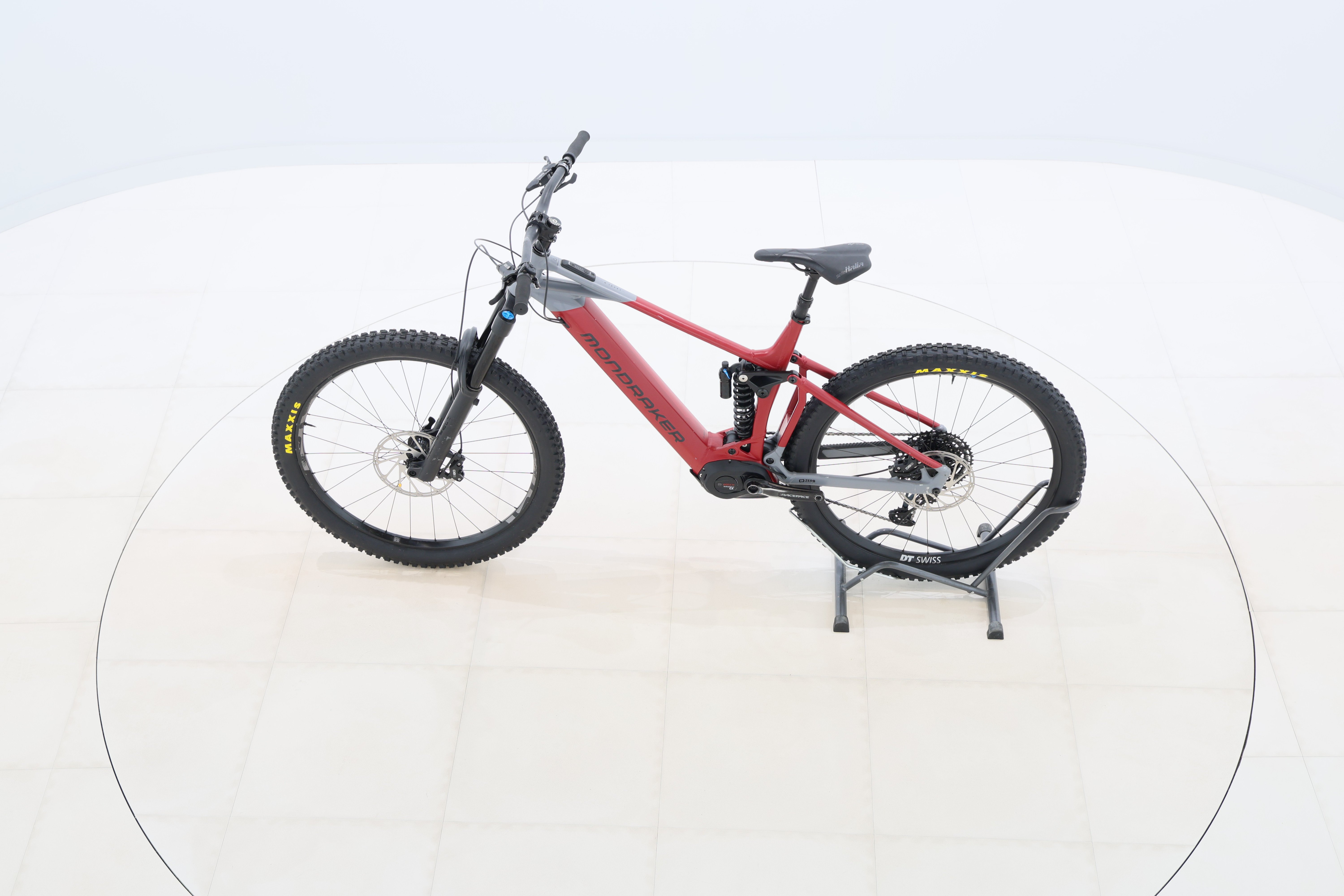 8e53eef9-33e7-41d8-b37d-a692e3cf8f25