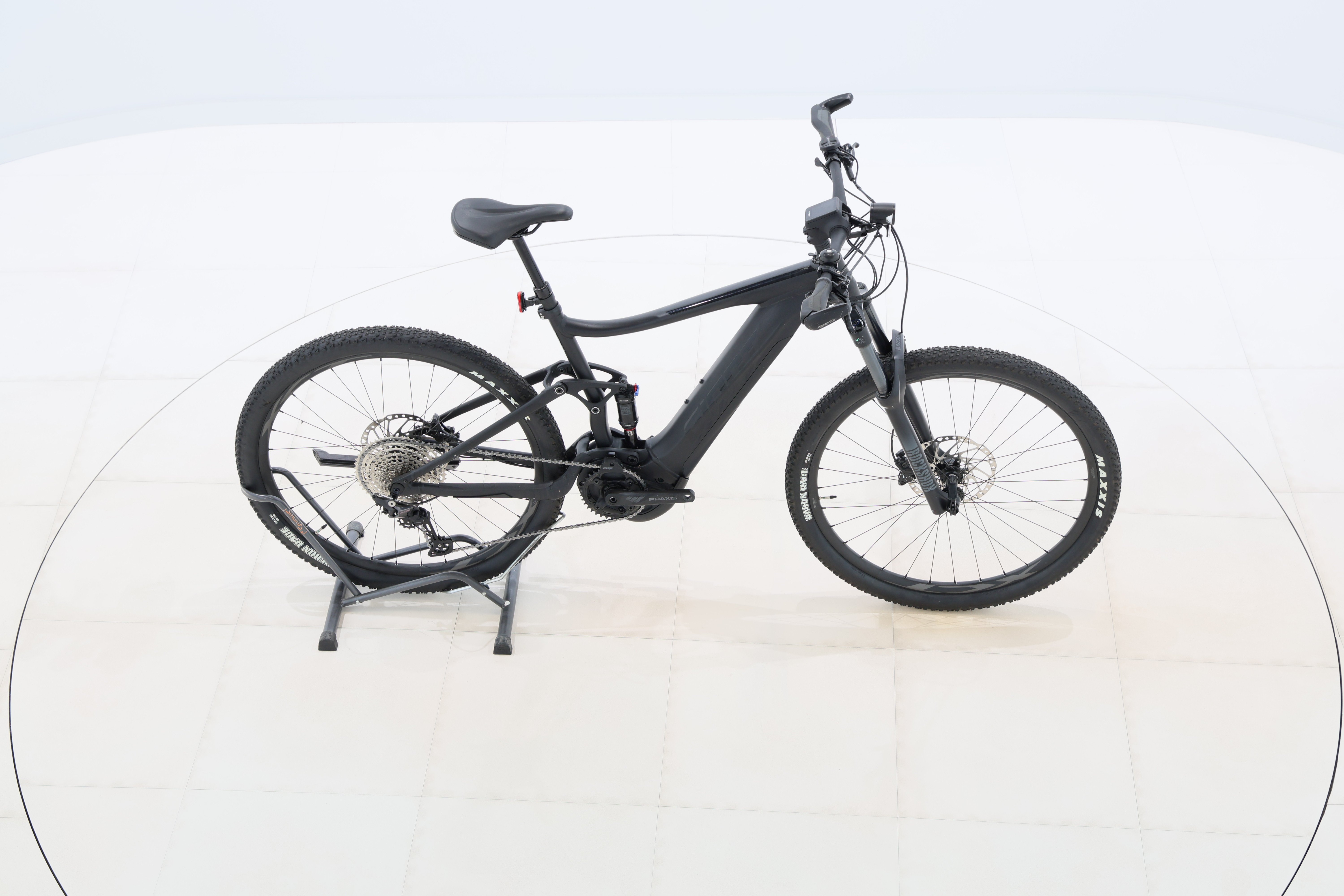 98a9dff9-7402-488e-83e1-81452543975d