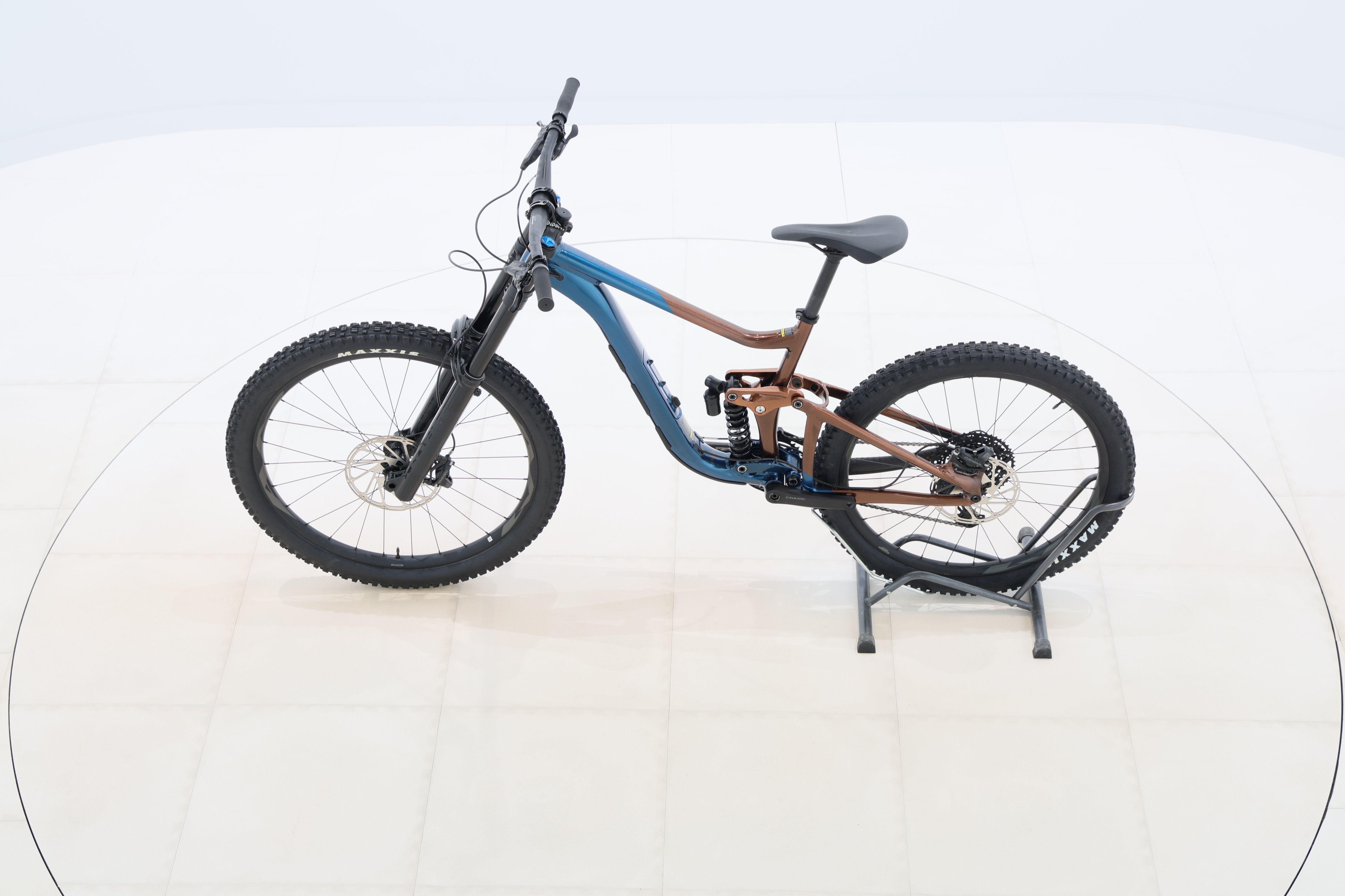 d79d938e-fc4f-431b-8595-13b3cf1d34e8