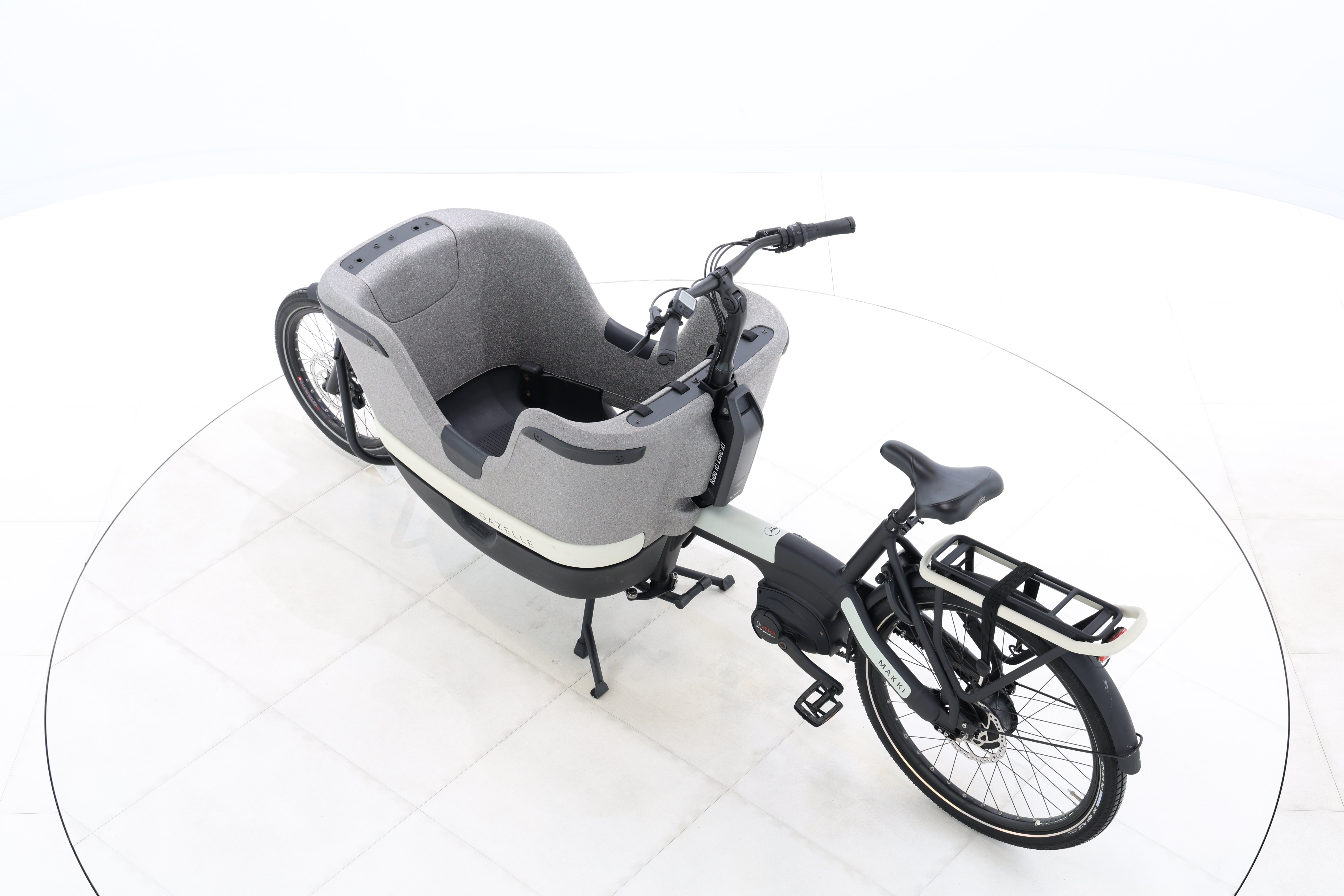 02d6fab4-16cc-4d3b-8cfd-d1c638c80dea