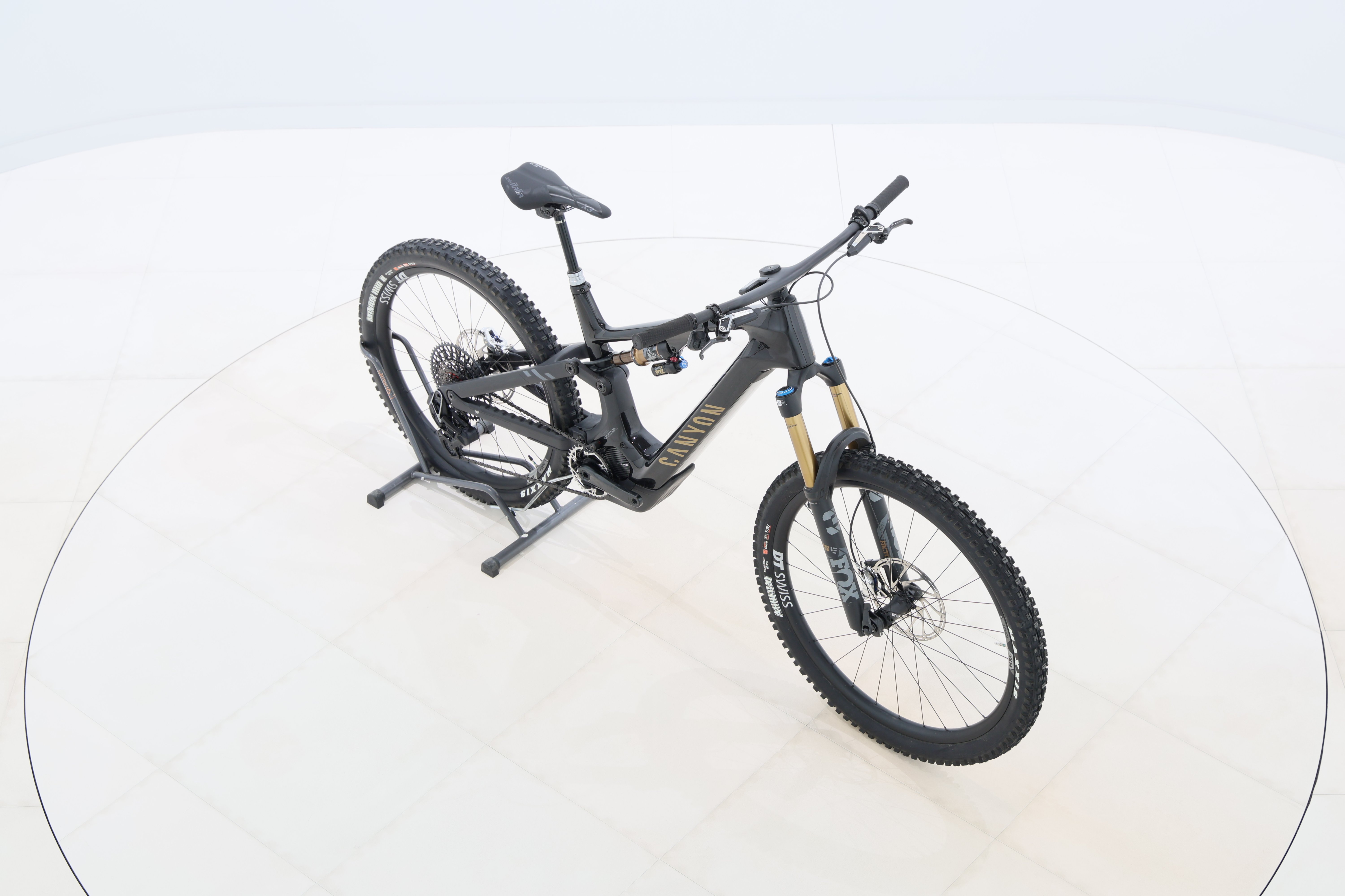 edf431ee-d8f3-45ed-a0e0-16d4fb942f56