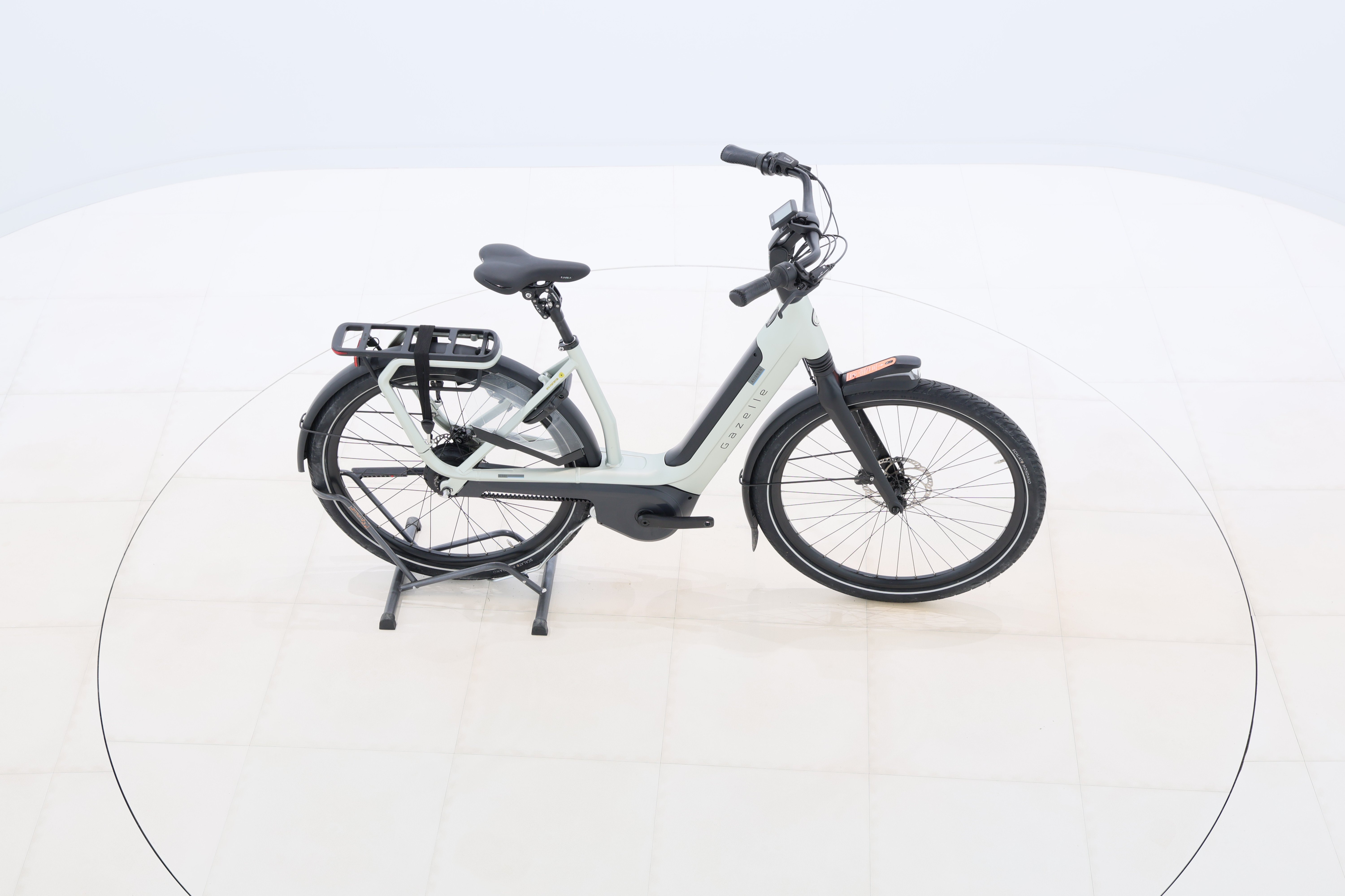 271be530-fc57-4363-ada3-b4fc13ca1f94