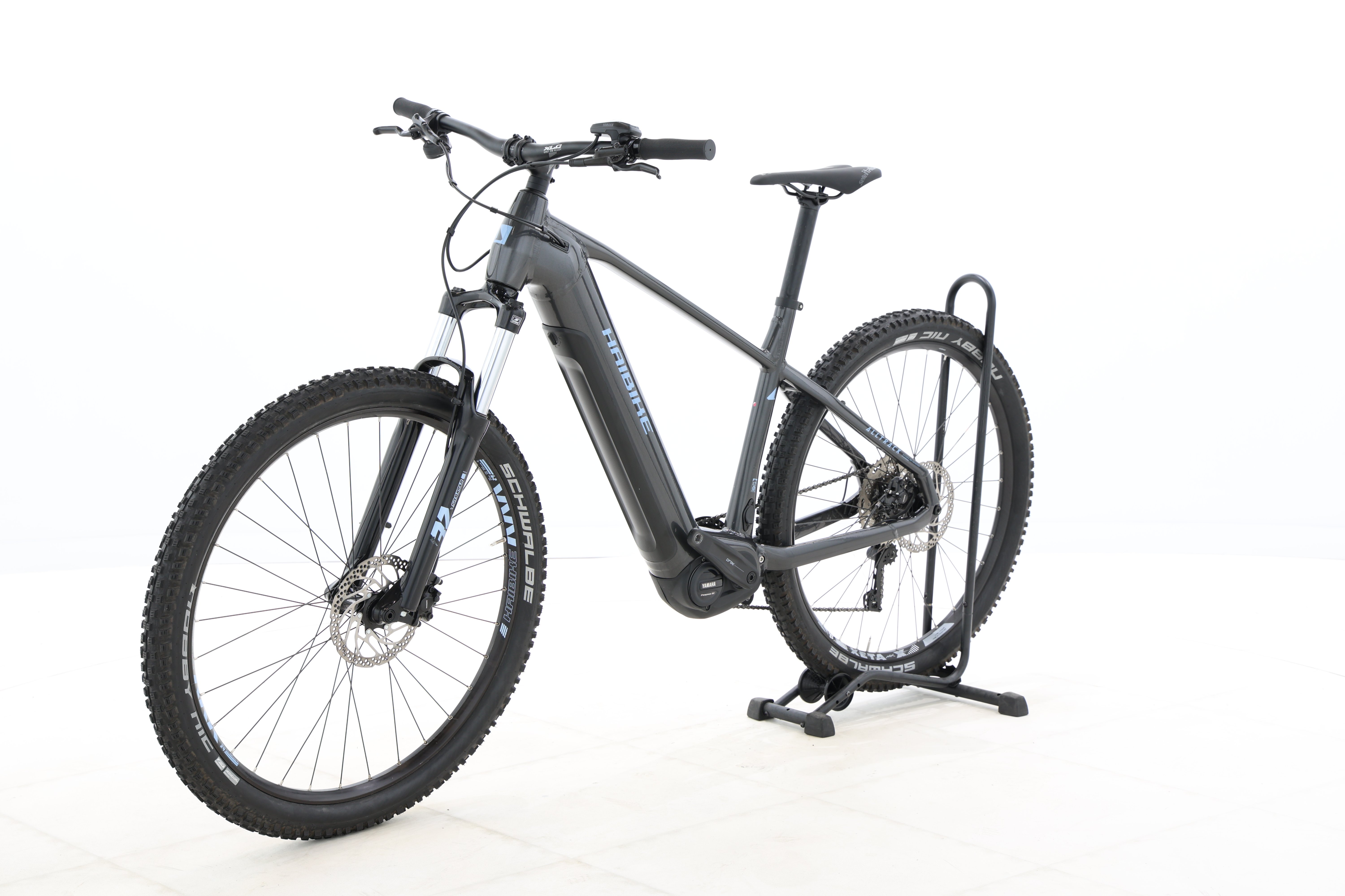 a10c5602-823c-4439-ad24-4a2d6a95710a