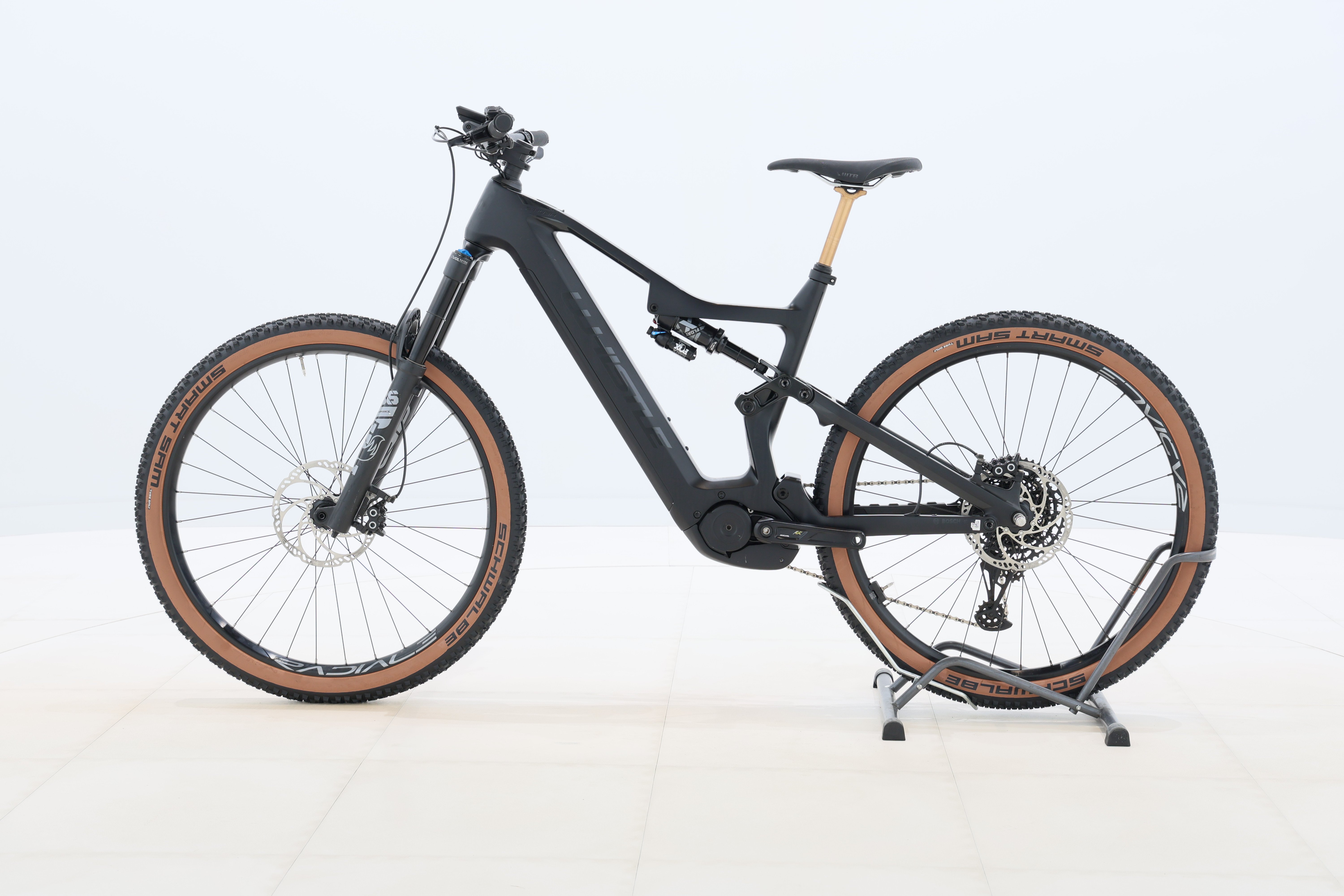 b1888fa5-d0bb-4a14-8195-740f837cda52