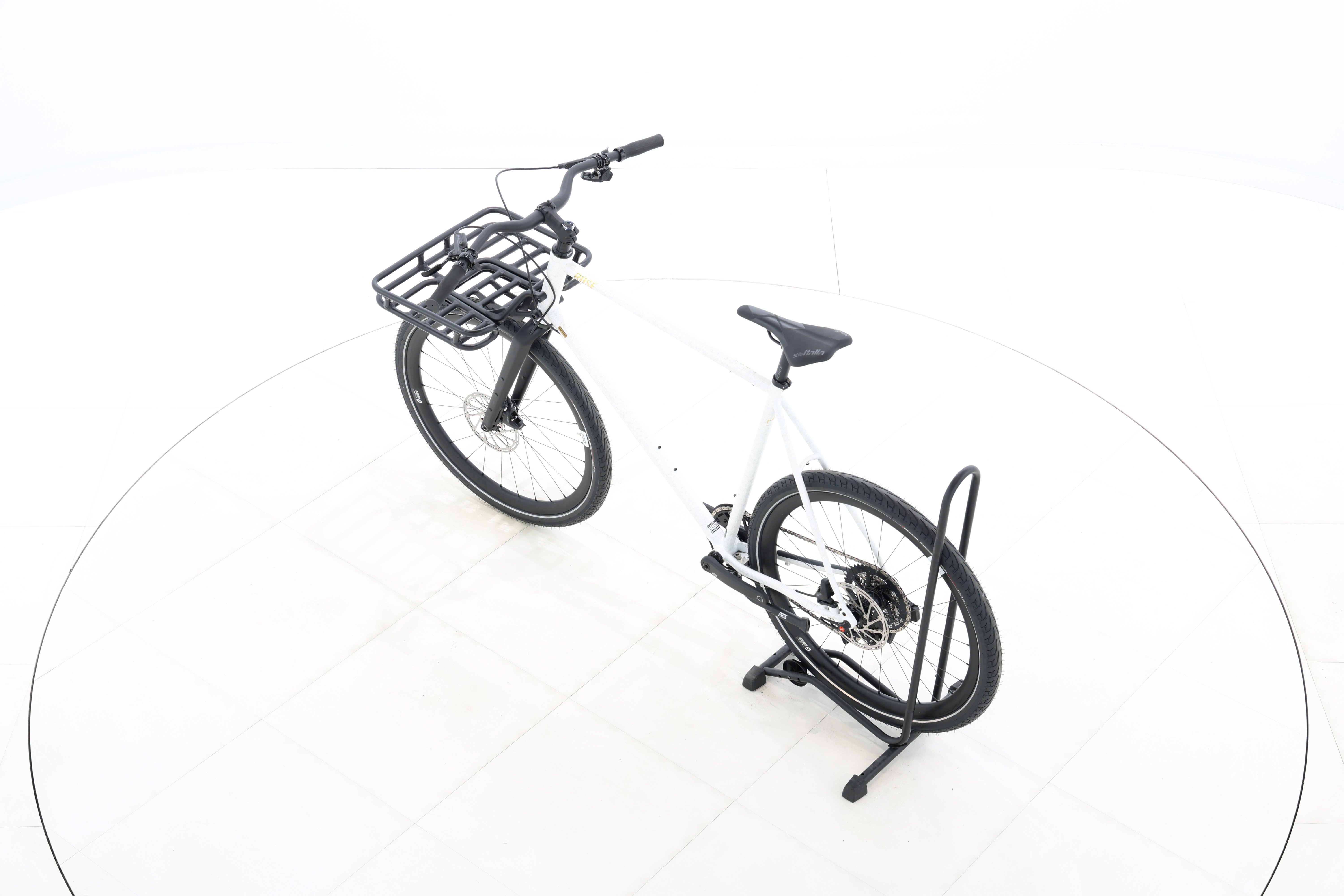 d6ecb666-95b9-4b29-bacf-771591f0427c