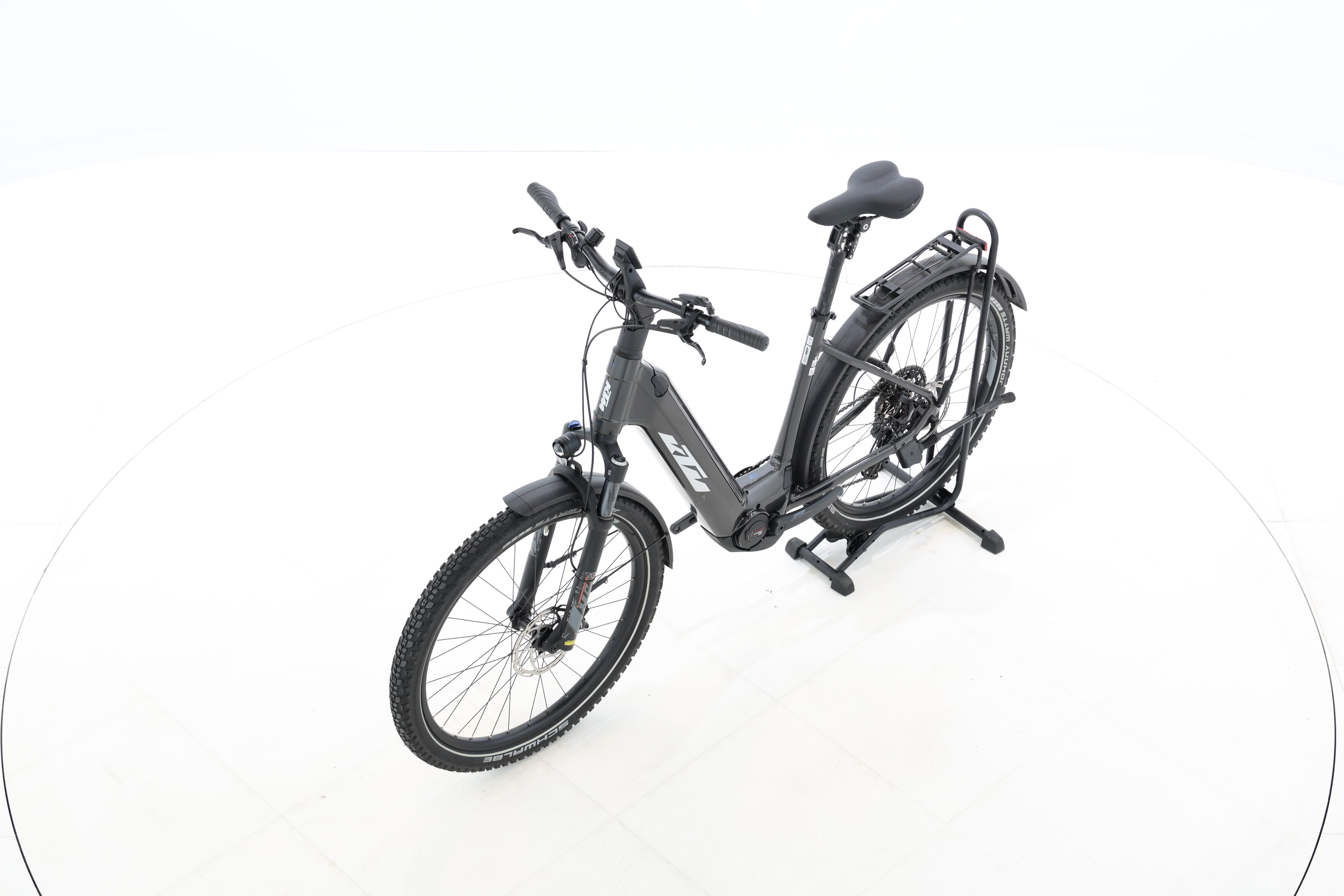 00e3e156-aabe-459a-8f47-12d469cbb59f