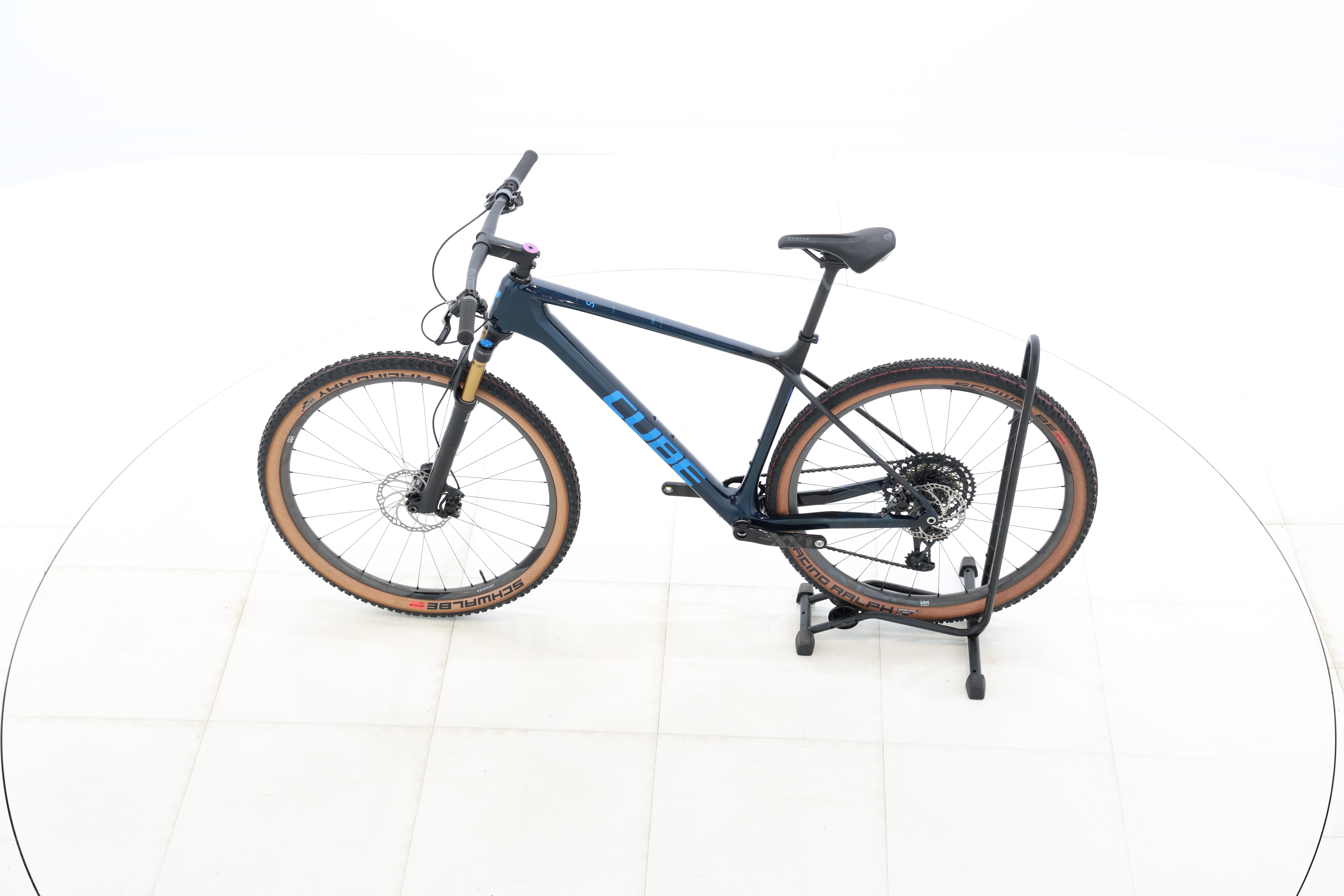 83161924-6ff1-4571-9da9-f43ee36487b3