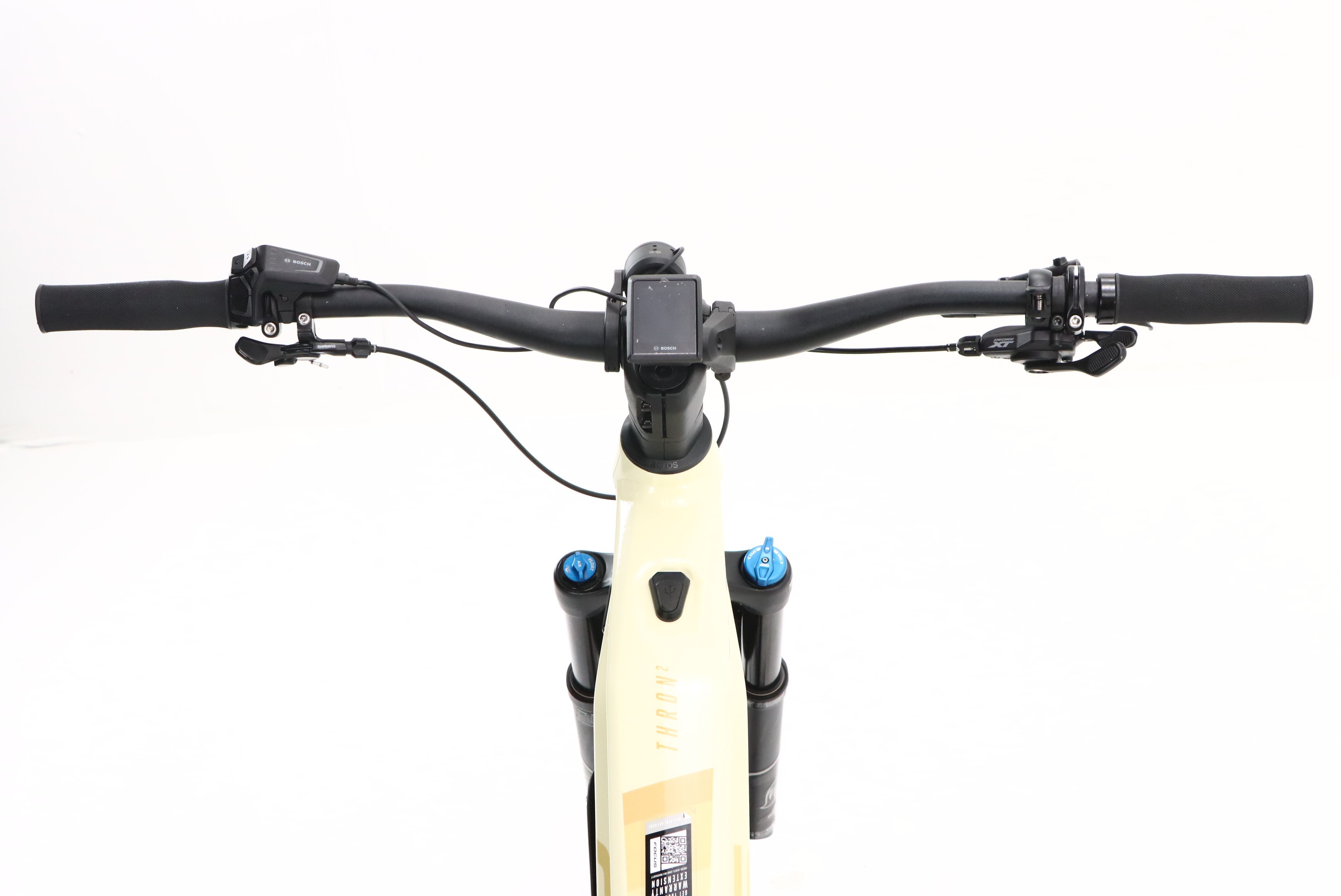 8e333adb-6f7a-469b-952e-ab5116339d8d