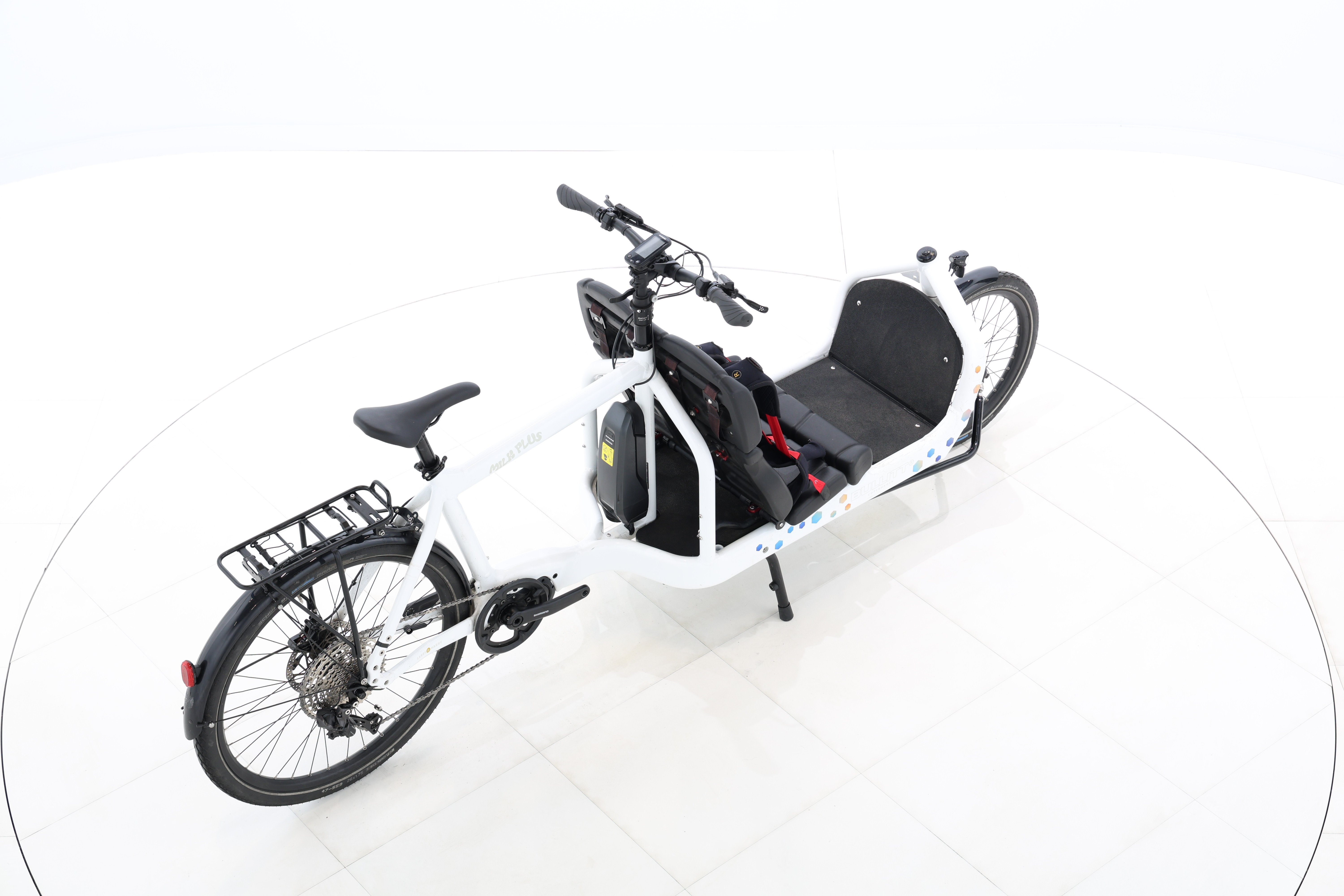 f4936454-0986-403e-a1d5-eef7a6c7c772