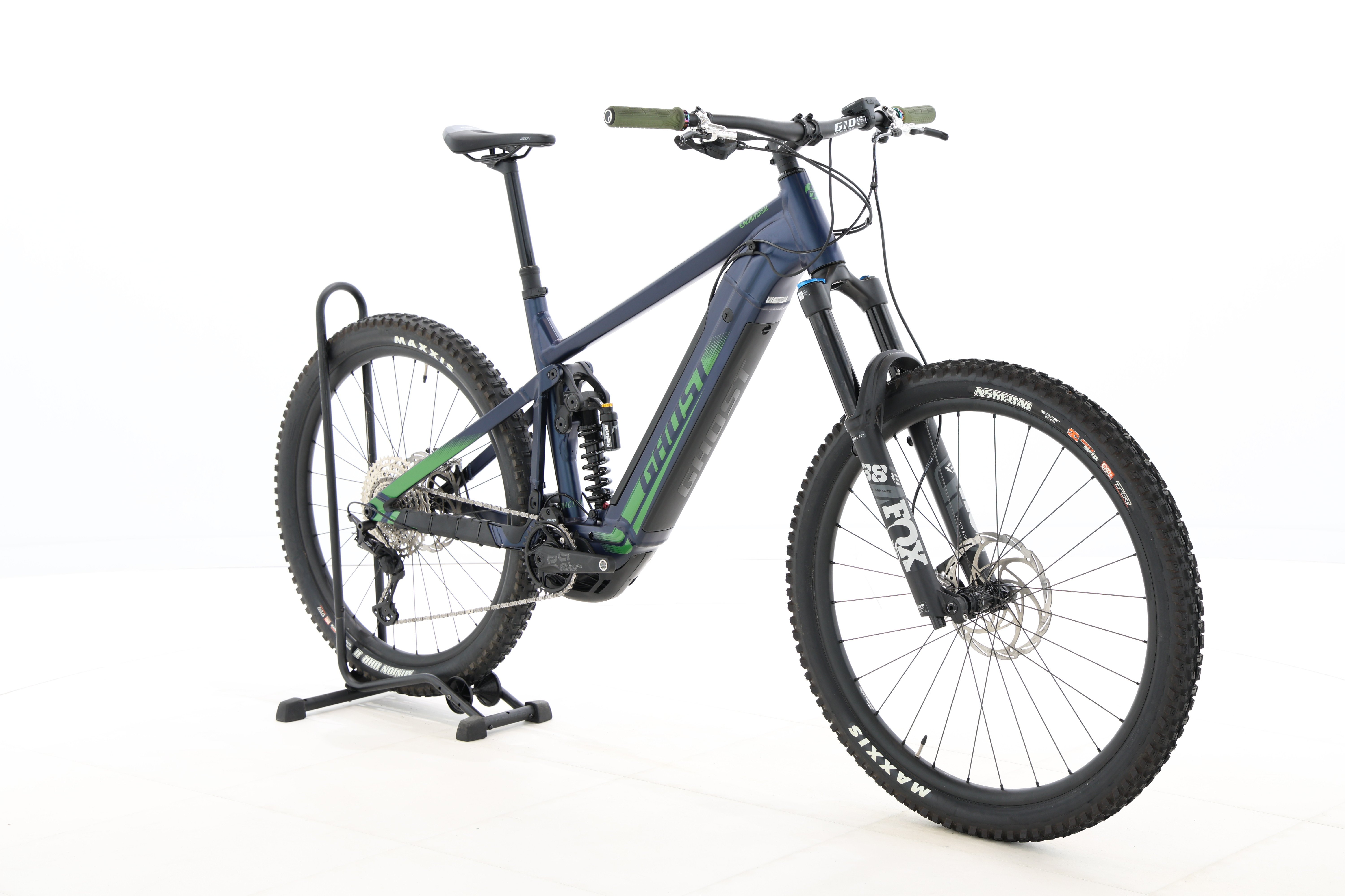 33a6d73f-f693-42a9-9e55-496d9d3b7989