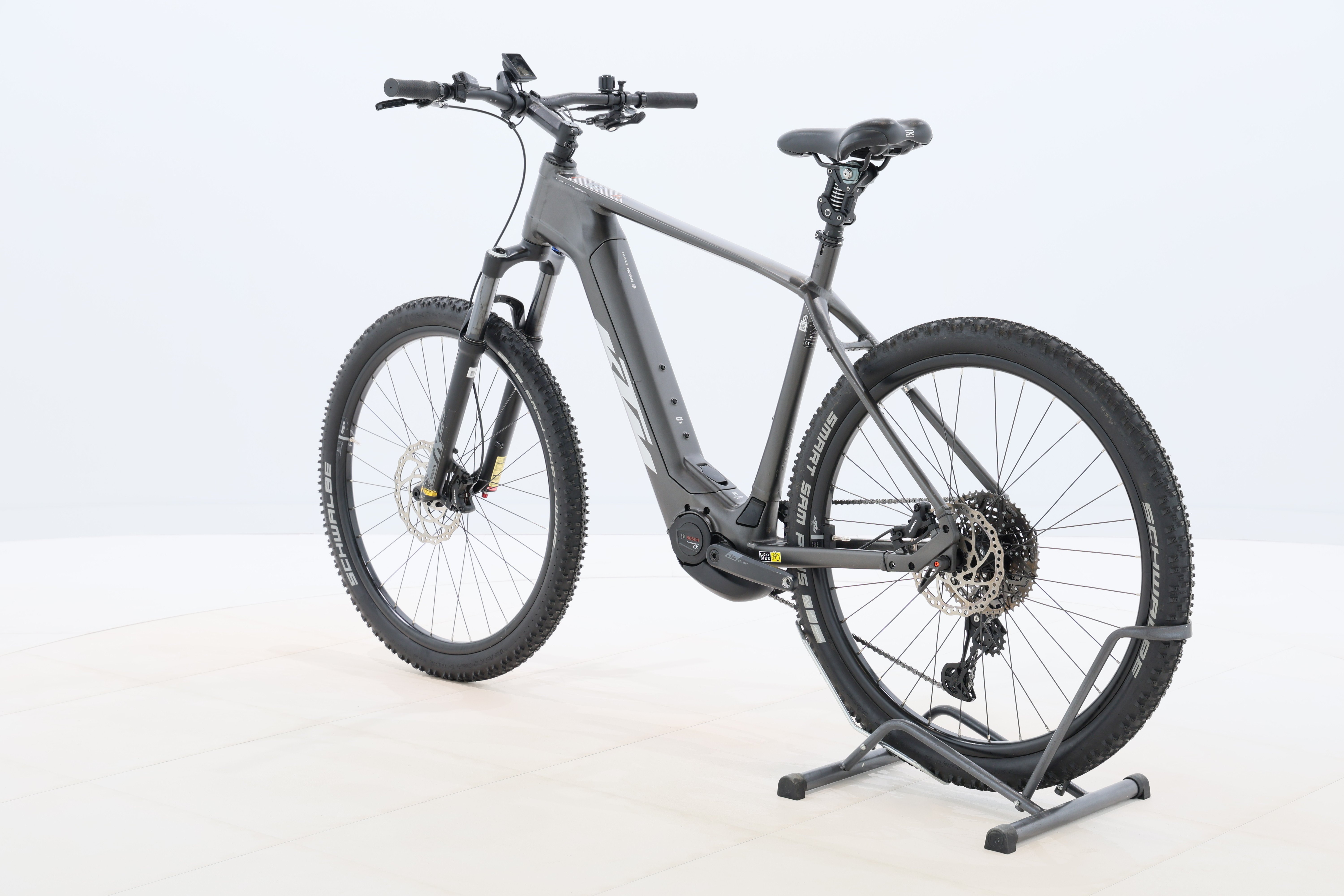 a3570b51-fcc9-40ca-a234-9036ba9f3dae