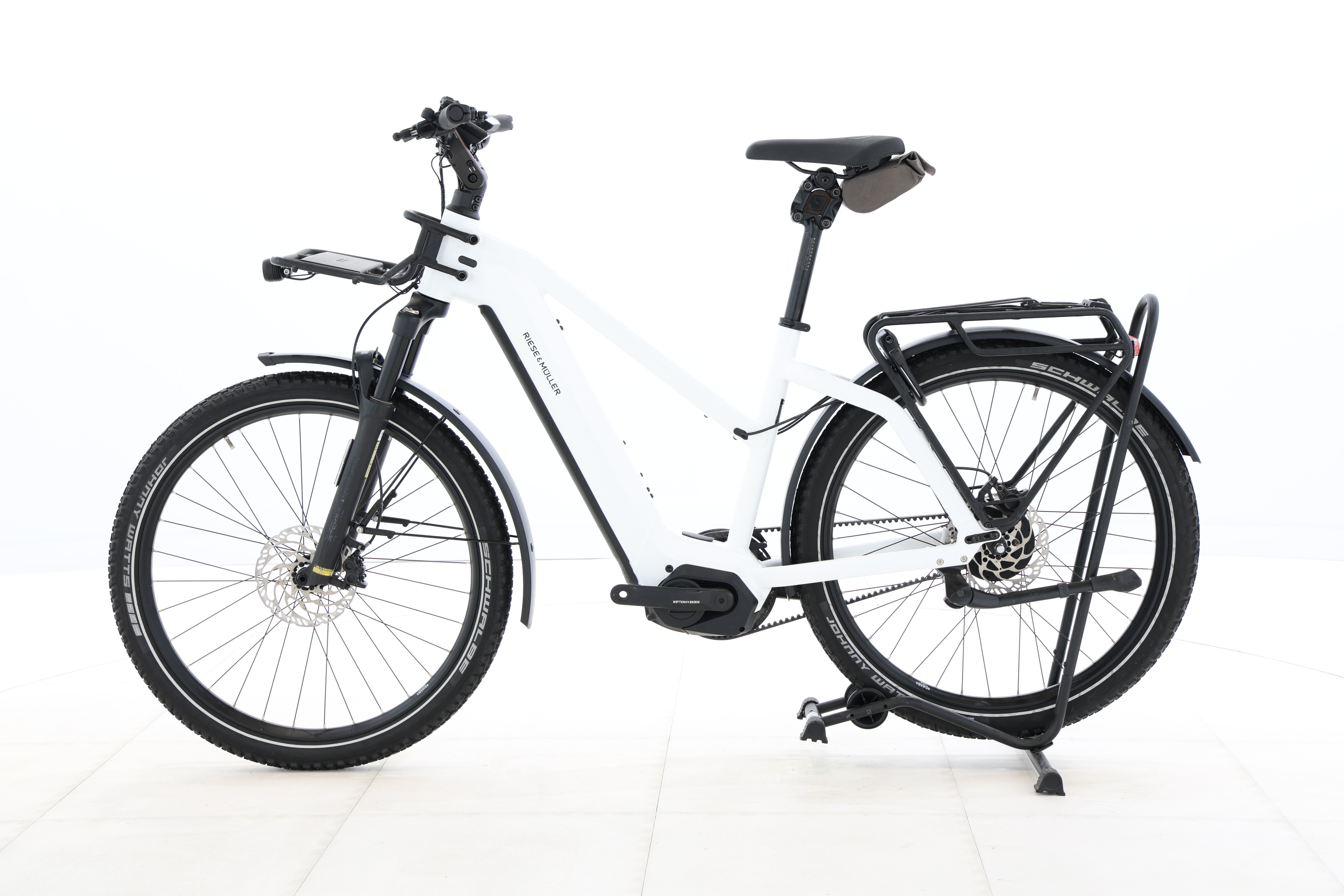 7a6692dd-35f1-42a5-87f4-3b9a479e507e