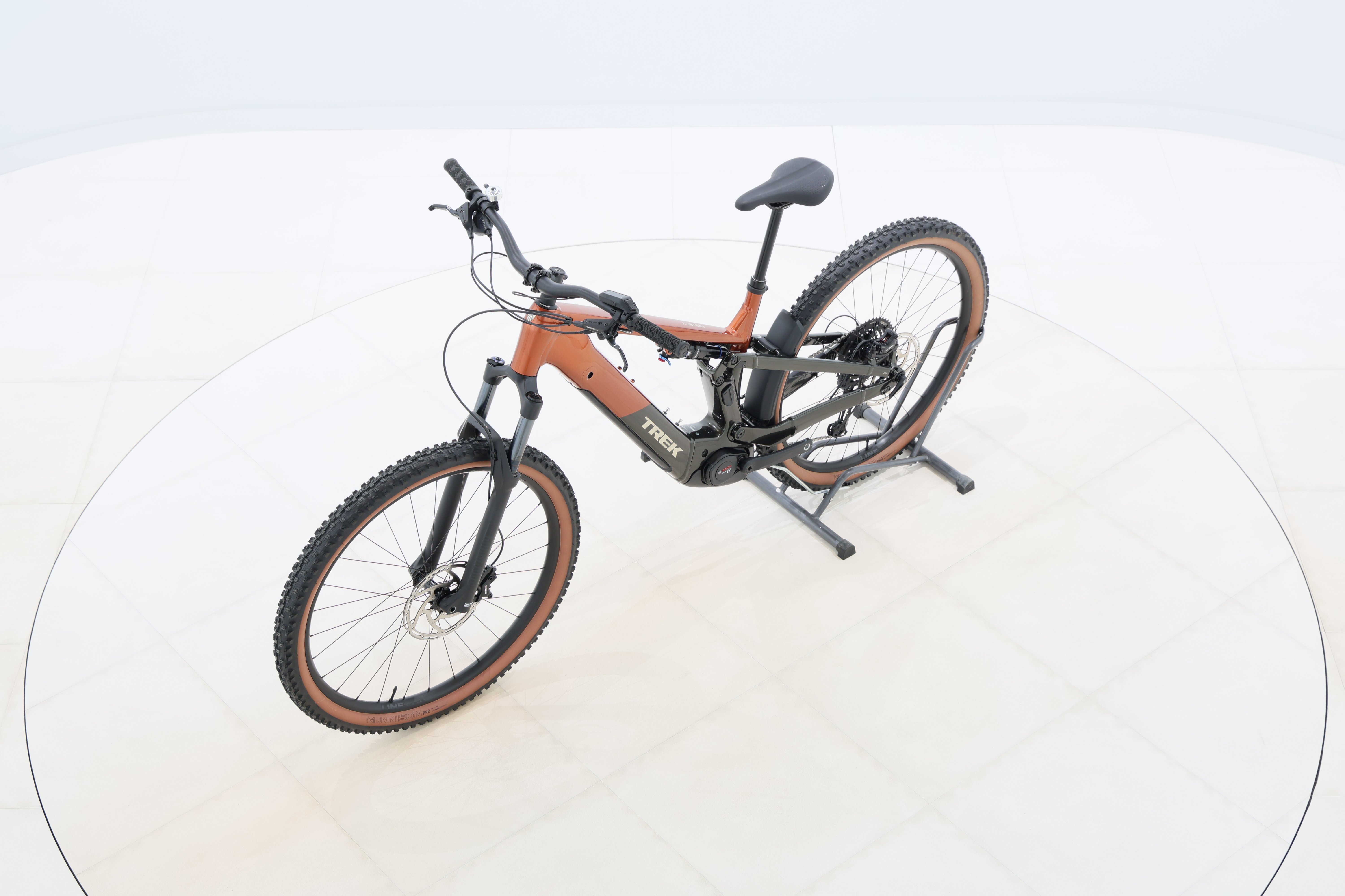 d8621724-8eb3-4c00-8fd5-56a405e19604