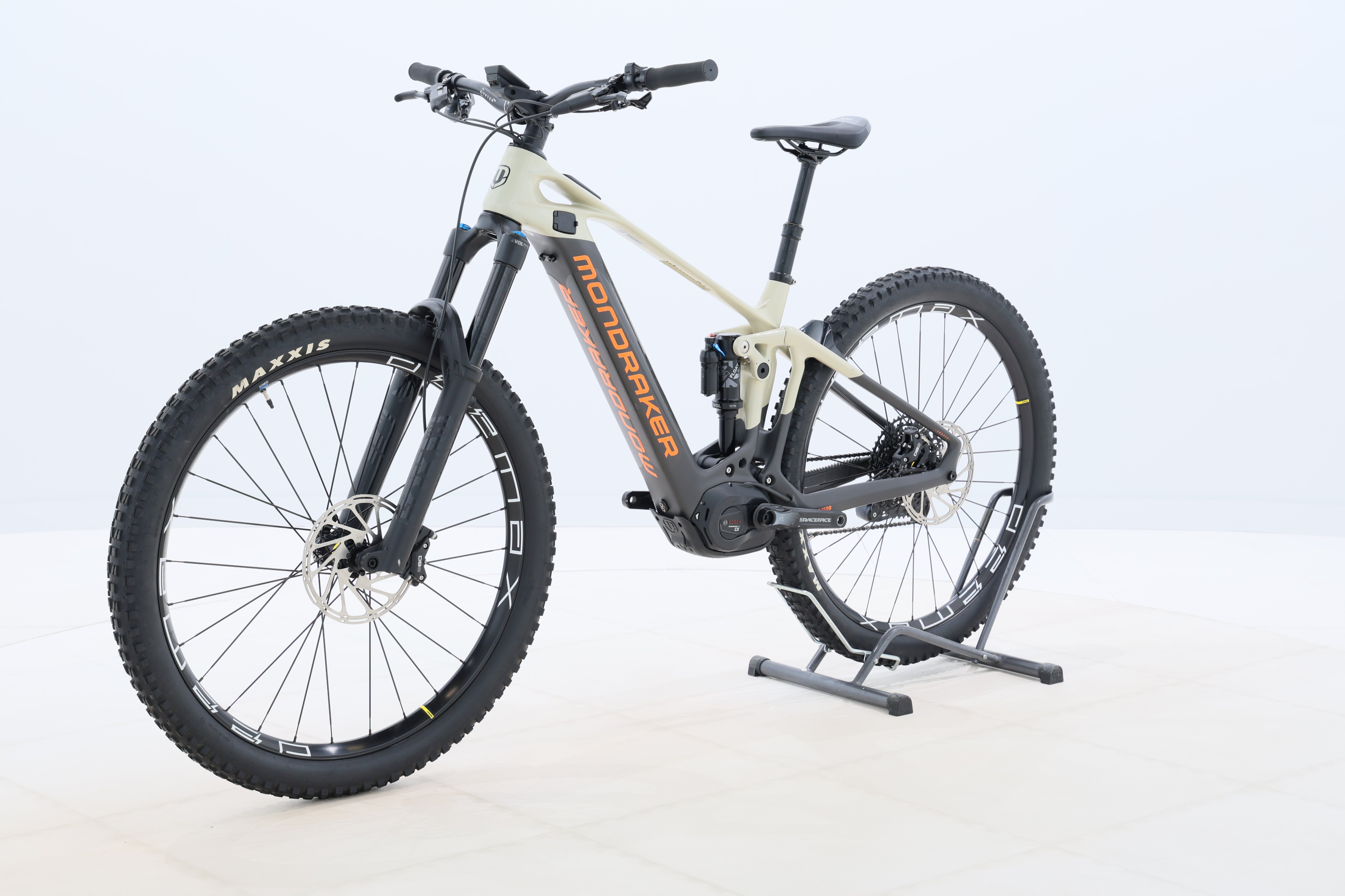 6297205f-ee65-4168-aebe-7d43e331072b