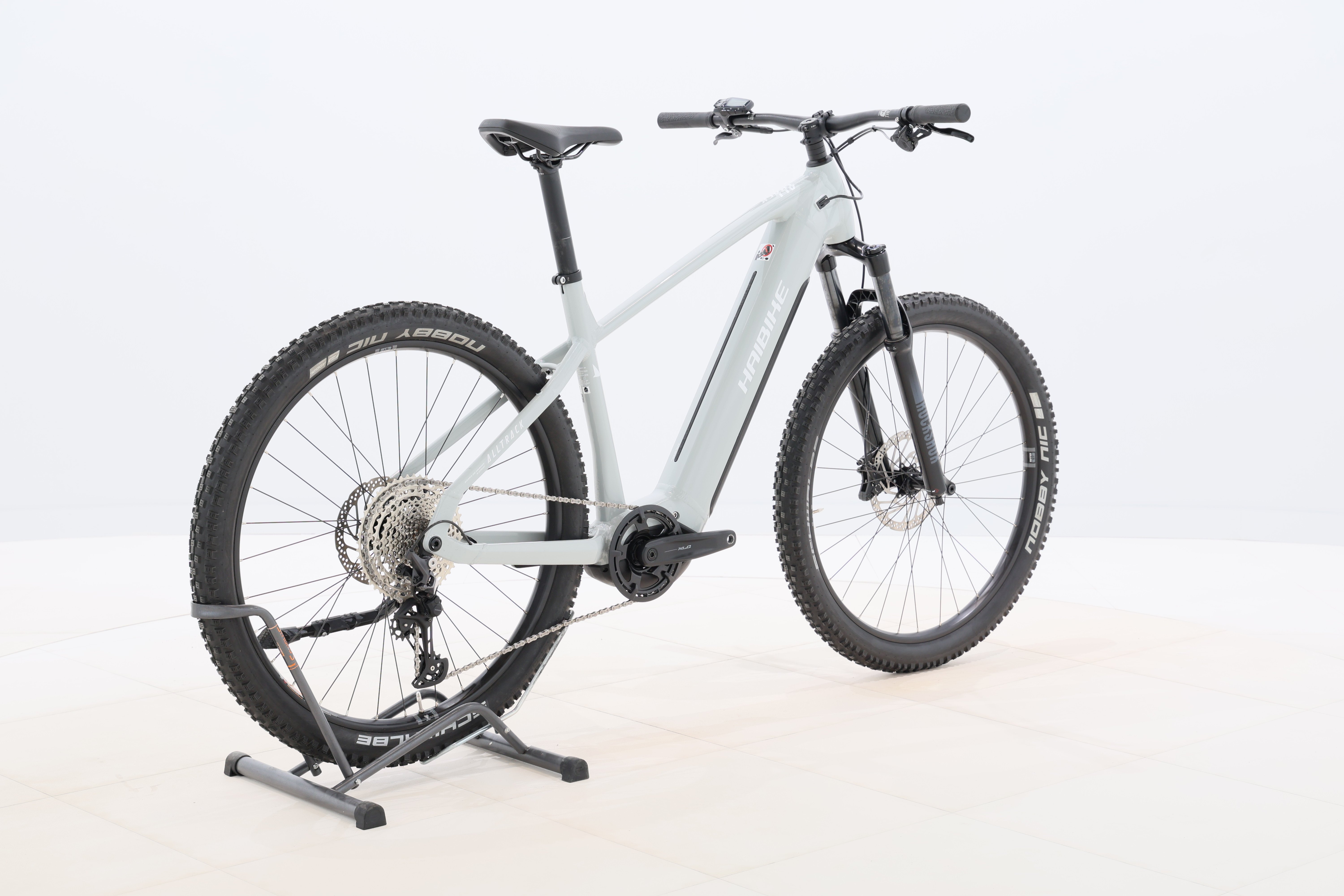 c78fcc49-cb9a-49f6-aa97-821396556de0