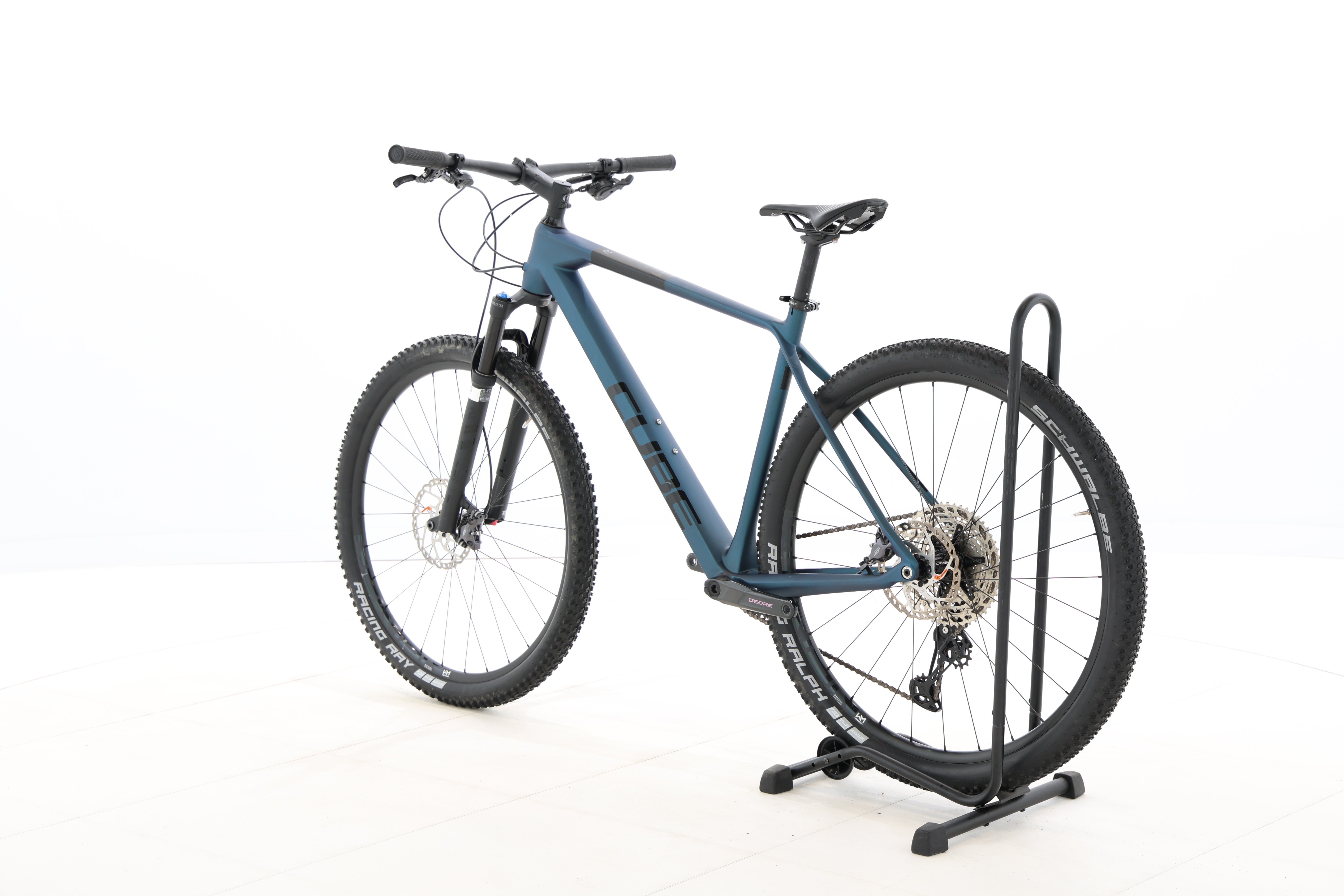 d95ec066-425a-45e8-98b3-ddf843894d85