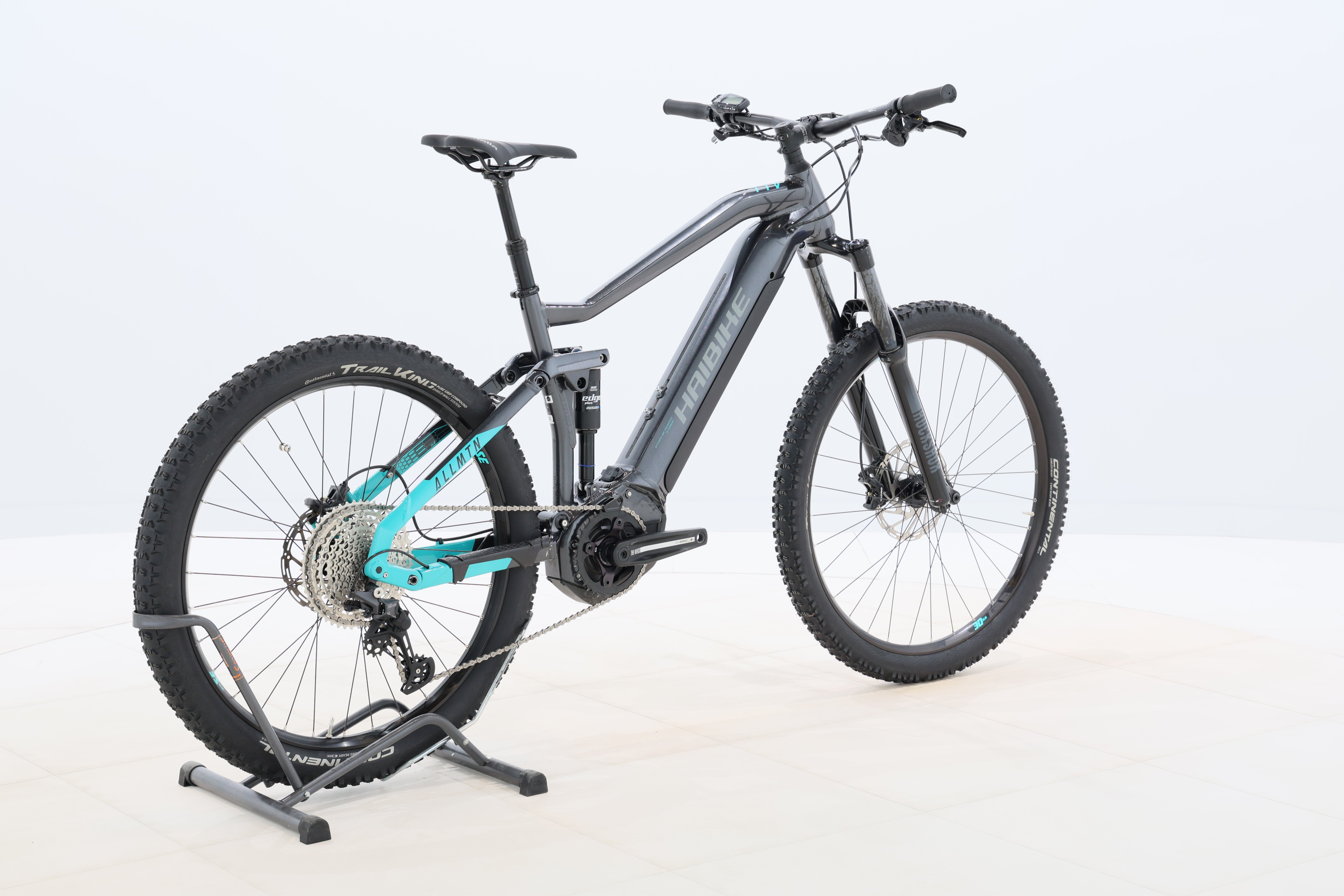 f31951ed-418b-40b8-9910-d6b8ec851578