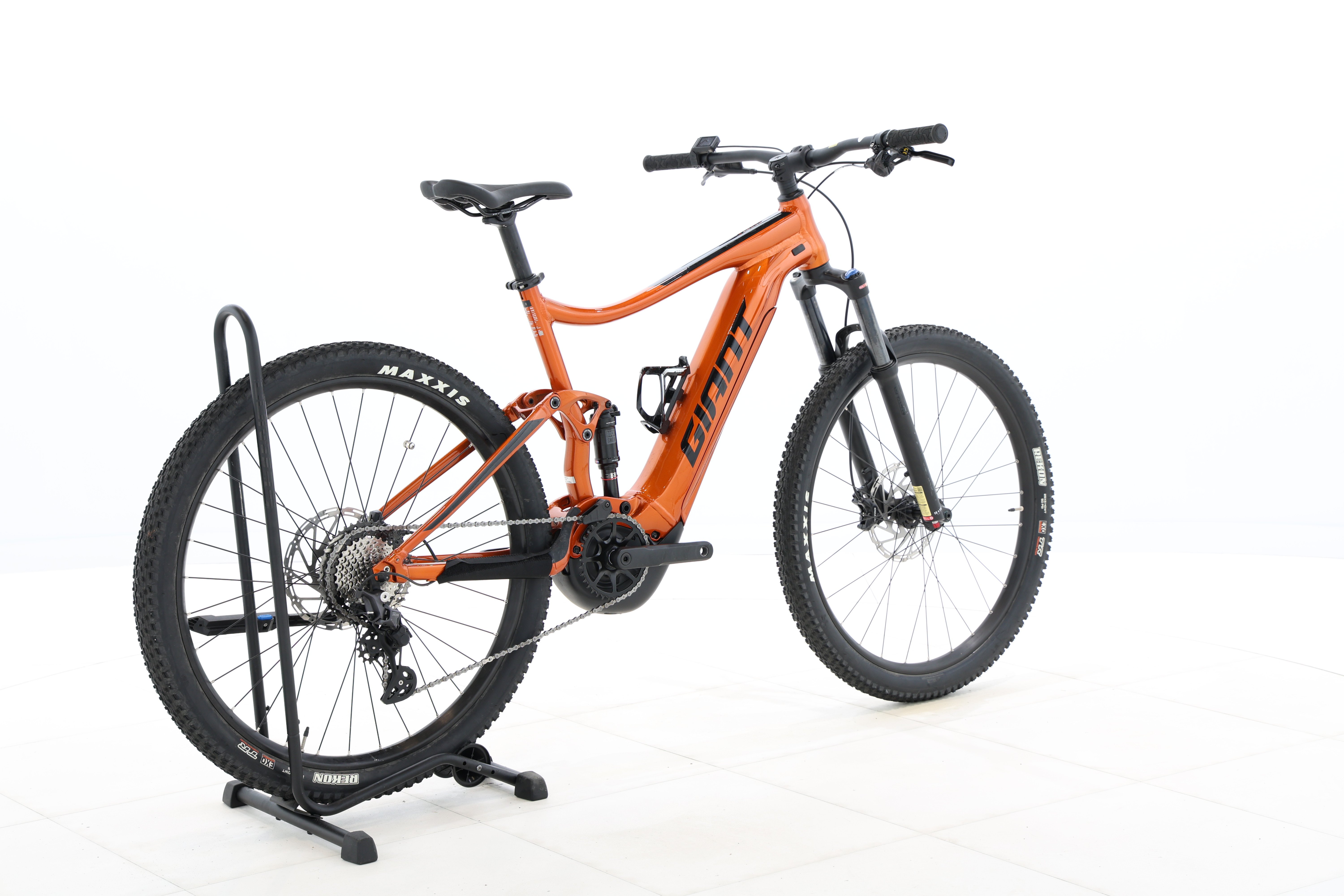 8ef4000c-4f68-4448-880a-91e1ac696e18