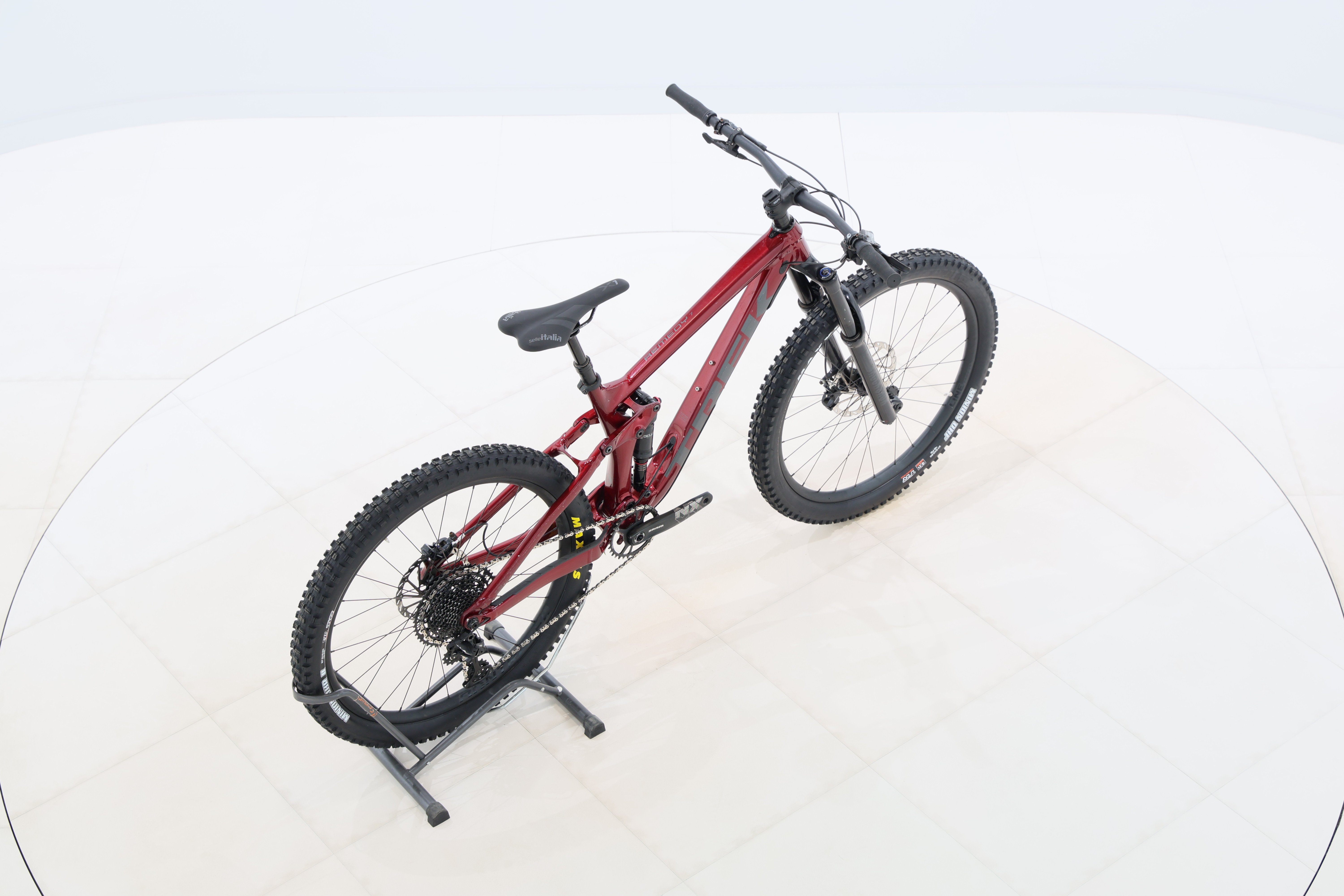 fc483ba8-acec-404d-a05a-b9e153ab88c4