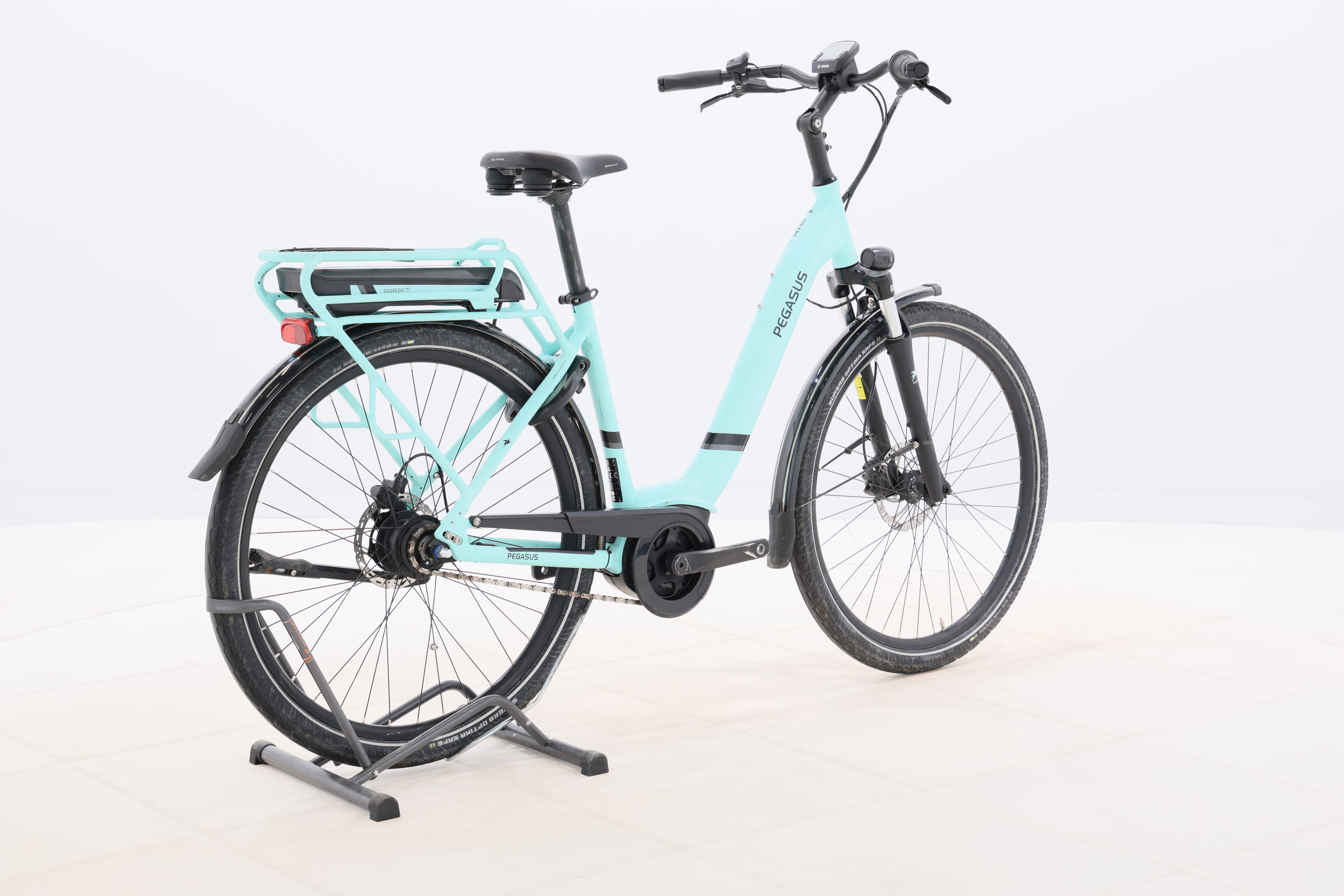 5a1675ed-2d6b-42ca-9a61-44c204773e3a